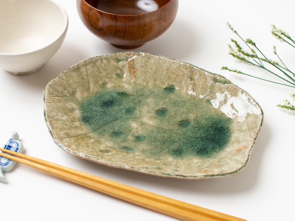 【わたしの好きなうつわ vol.4】君波延昌さんのビードロ木の葉皿