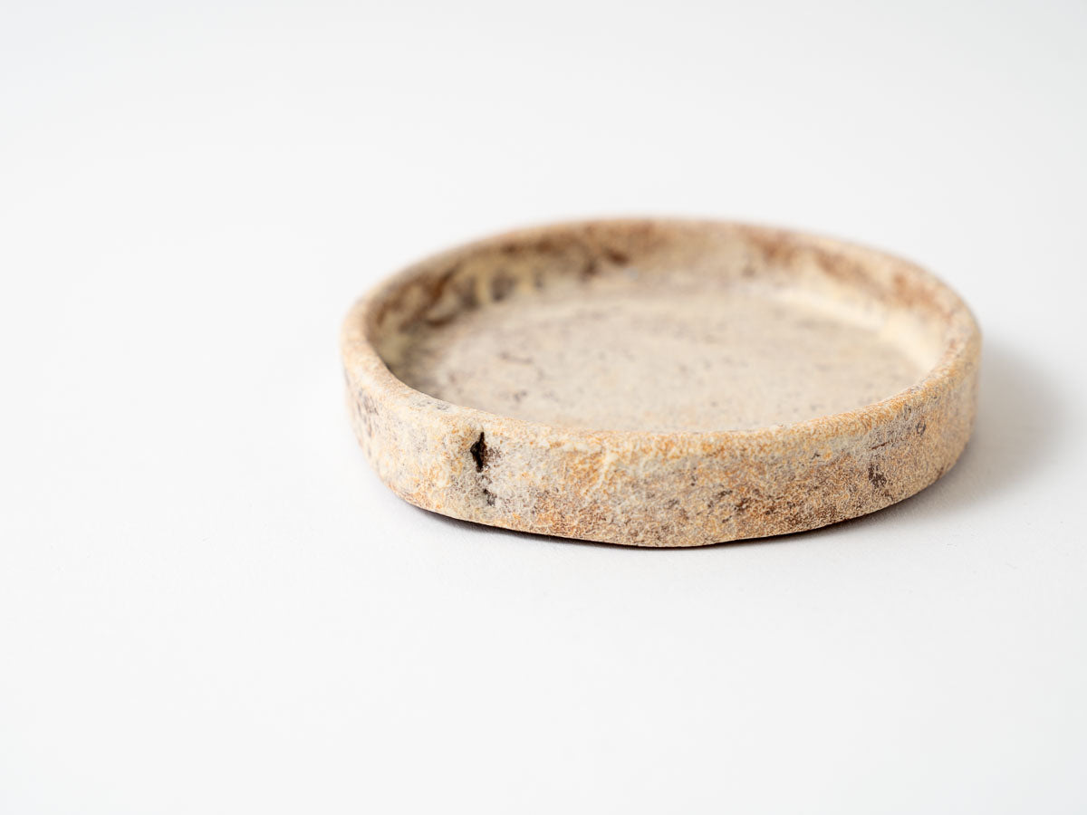 粉打(赤)立縁丸皿(豆)【梶原妙子】