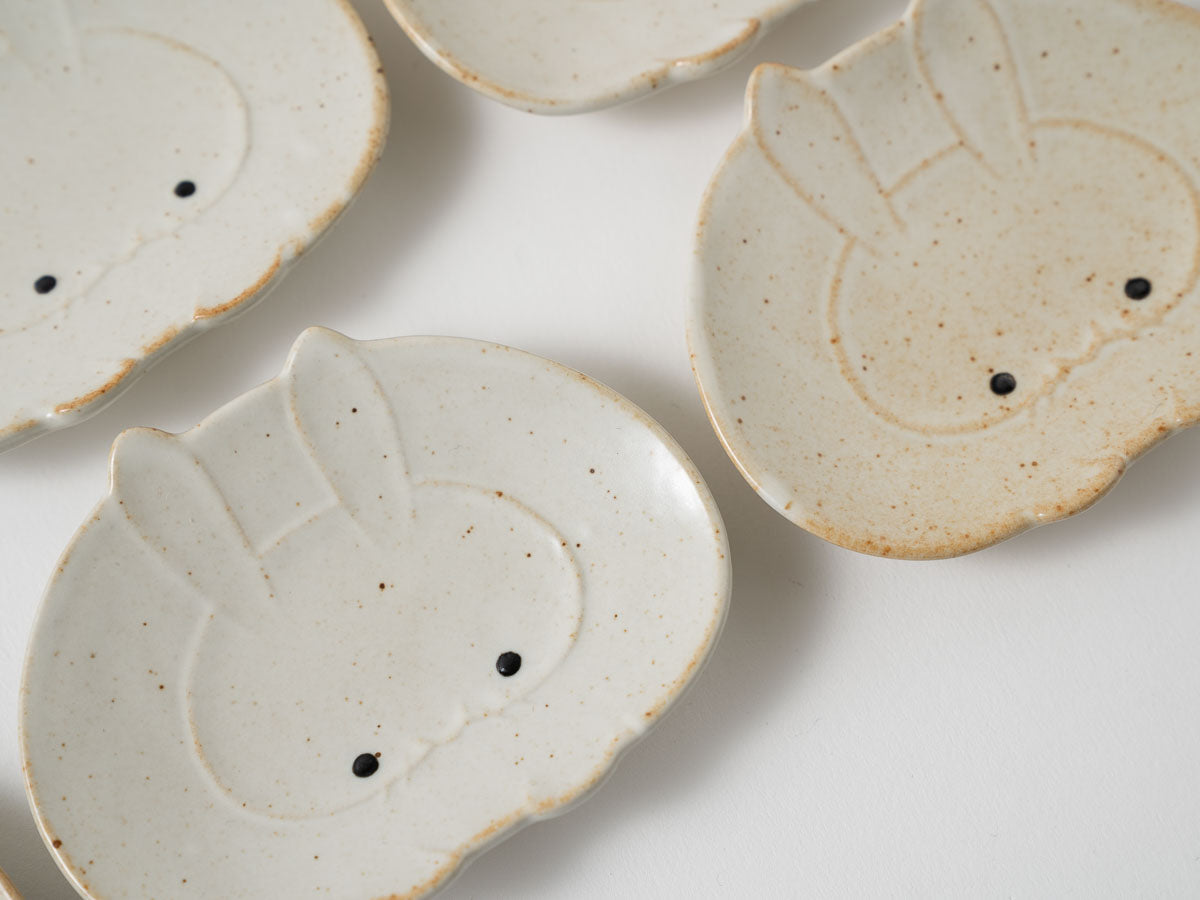 真向きうさぎ【山崎瞳】