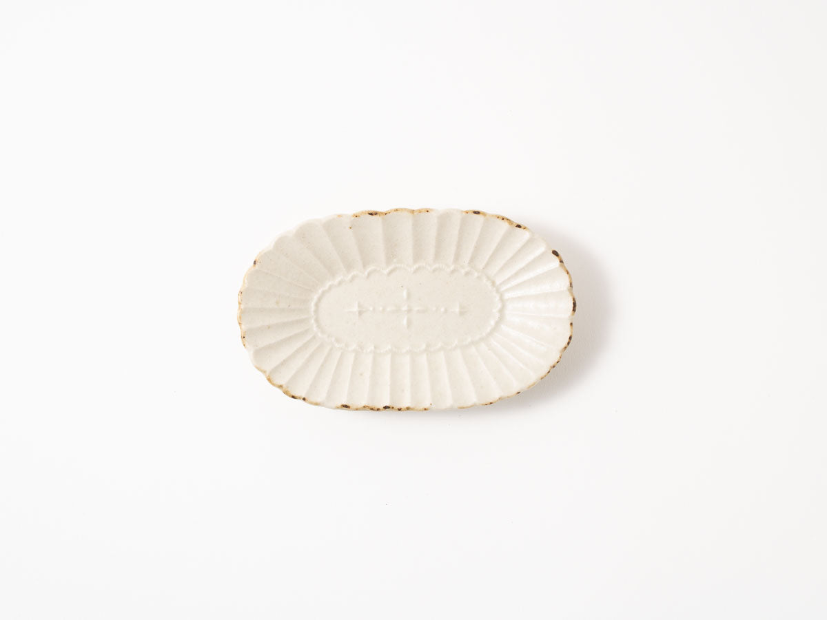 オーバル菊割星紋小皿【山崎瞳】