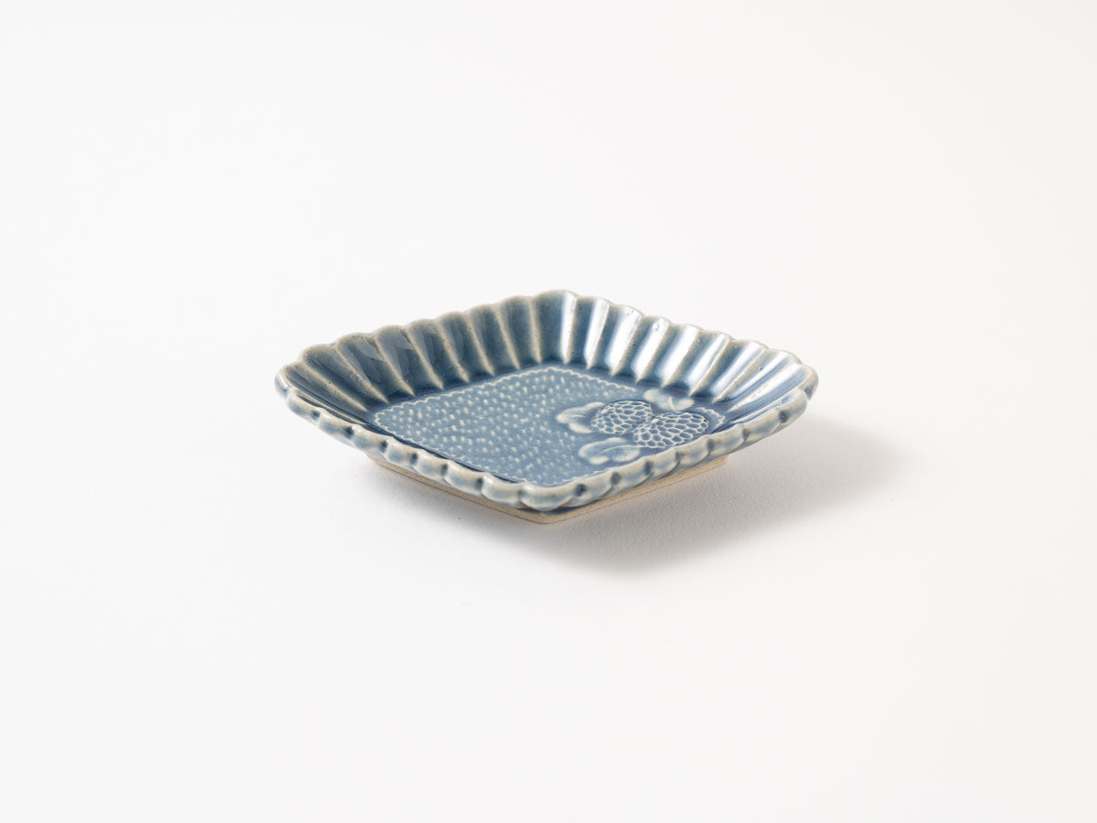 菊割菱小皿【山崎瞳】