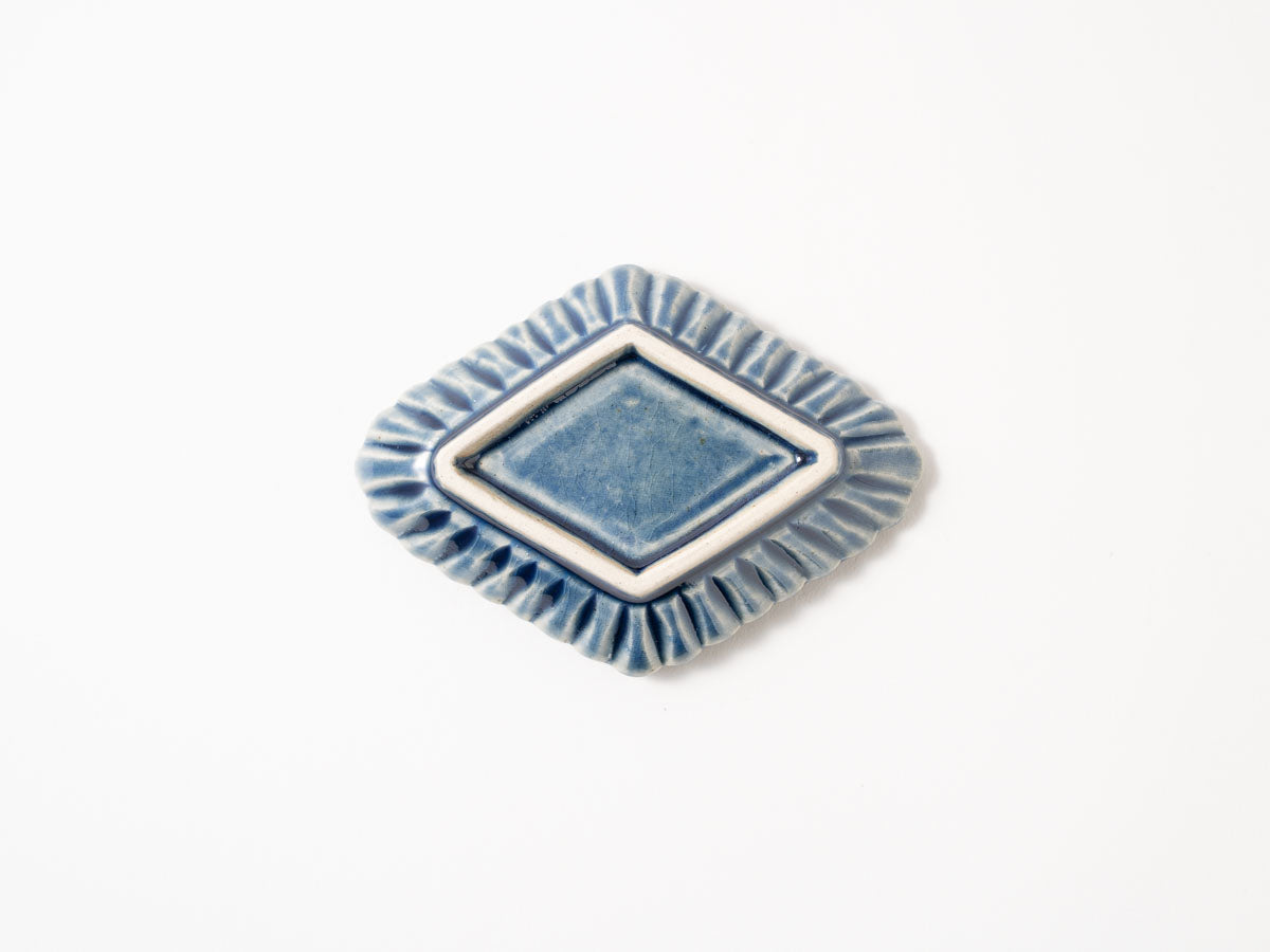 菊割菱小皿【山崎瞳】