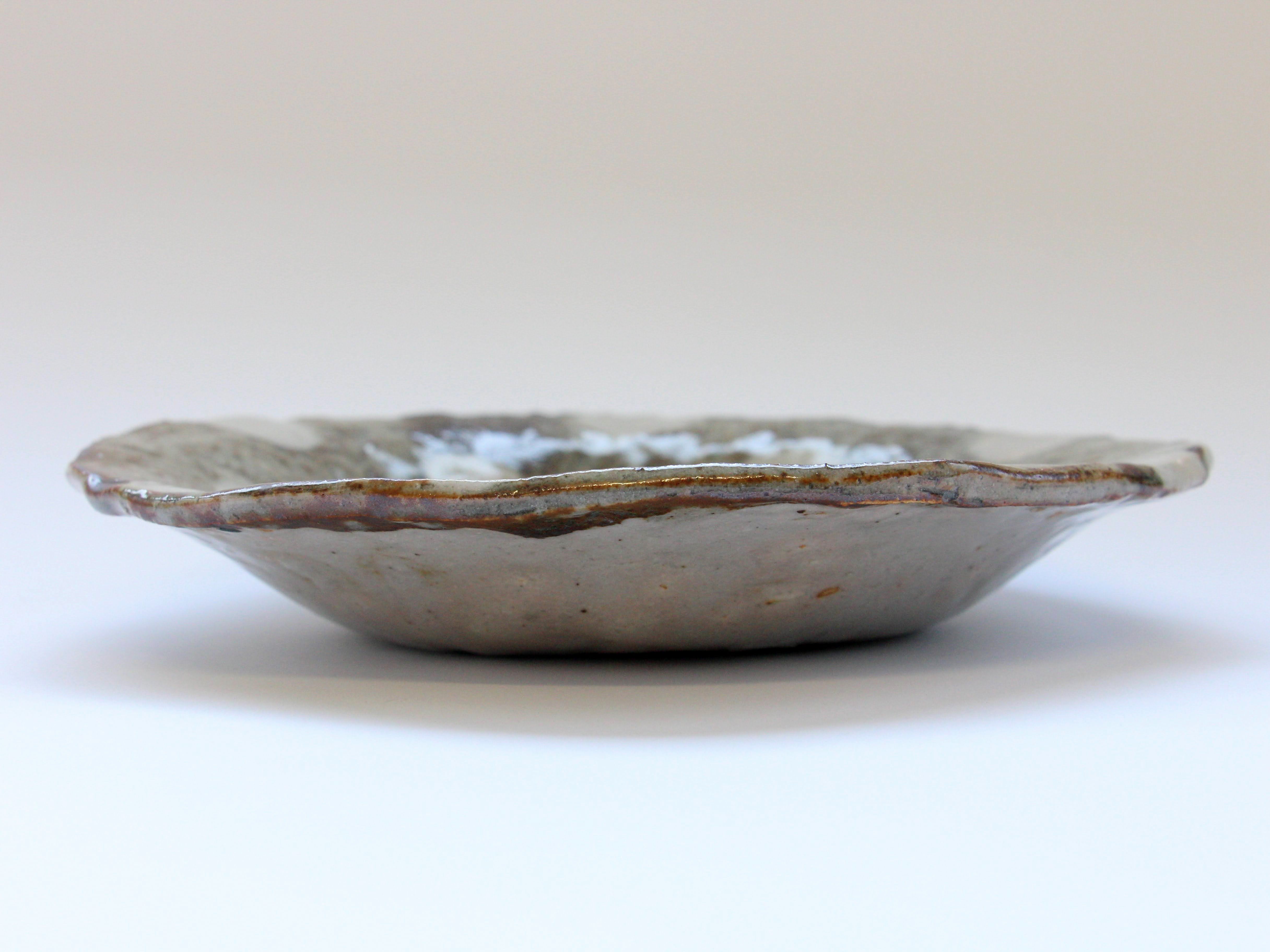 鼠志野ネコ水玉紋7寸浅鉢【佐藤大士】