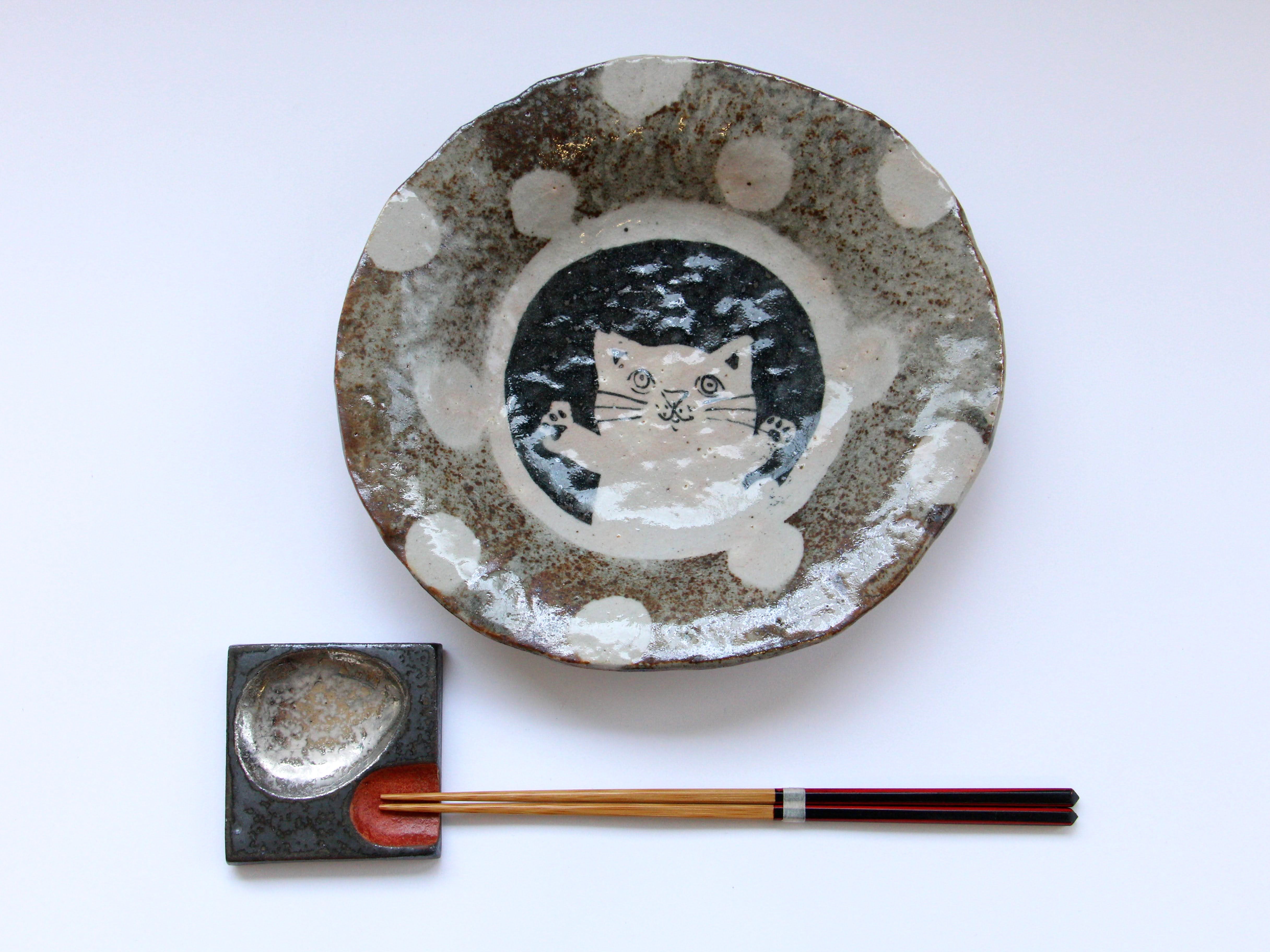 鼠志野ネコ水玉紋7寸浅鉢【佐藤大士】