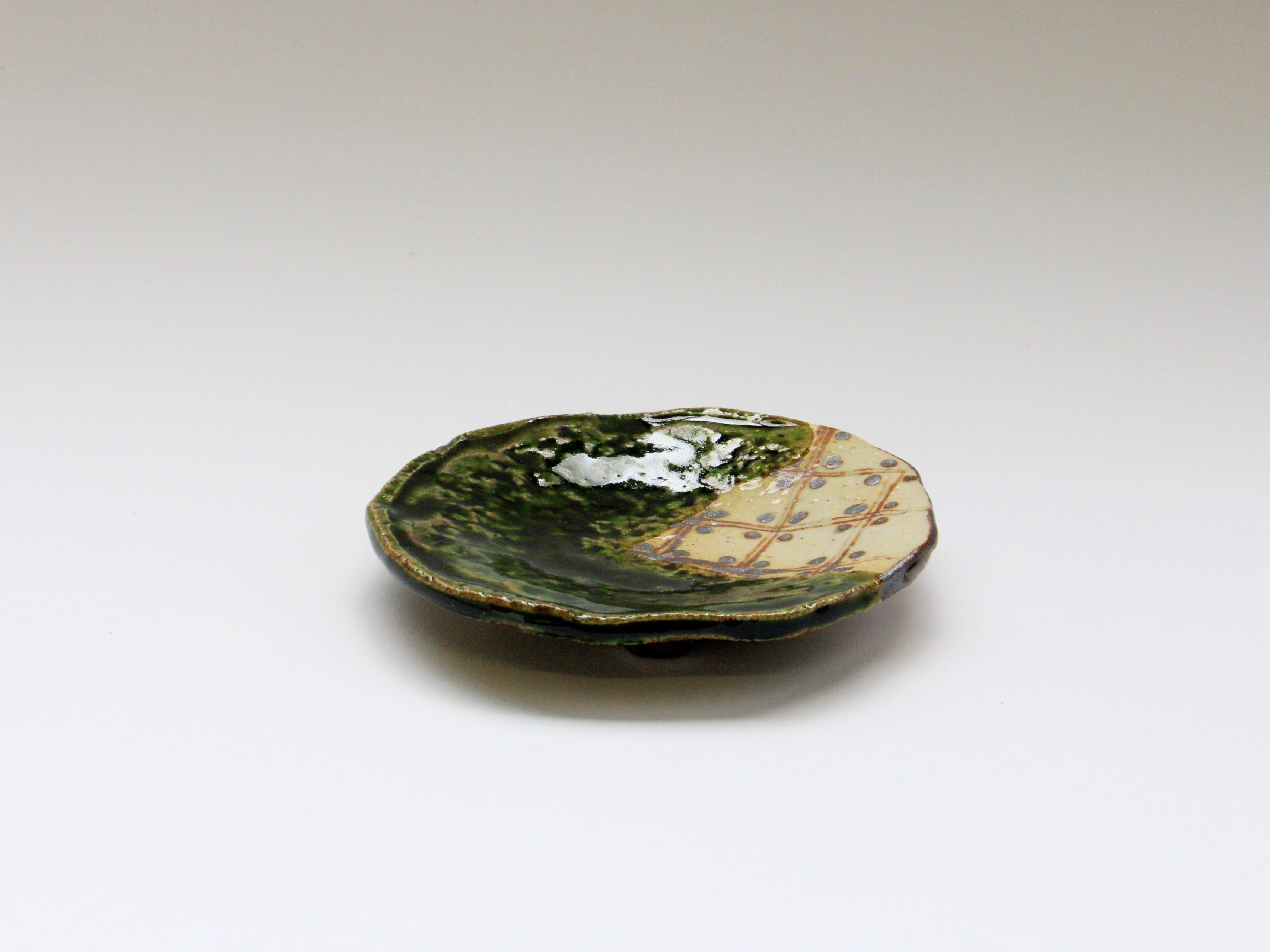 織部点格子4寸丸小皿【君波延昌】