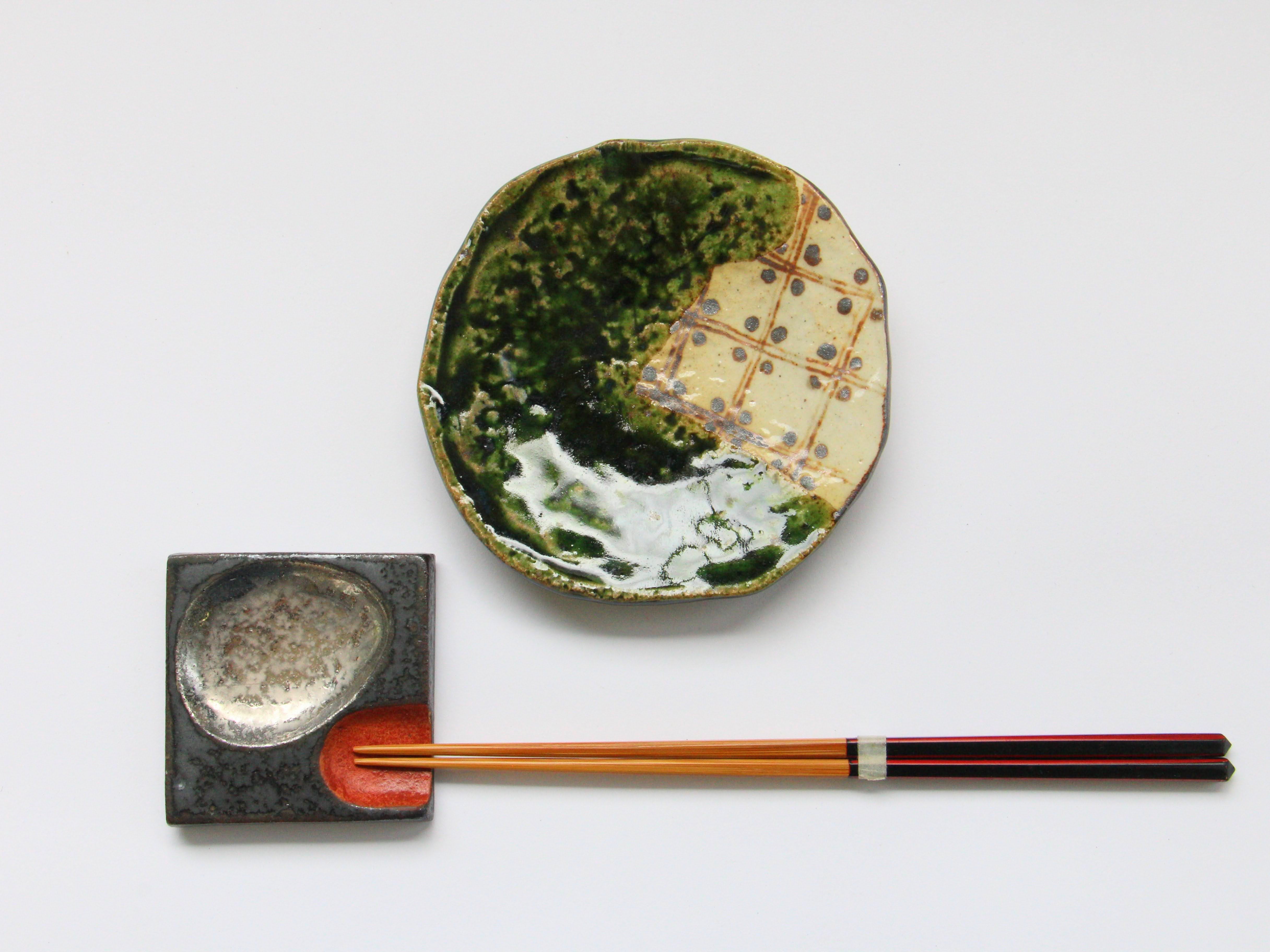 織部点格子4寸丸小皿【君波延昌】