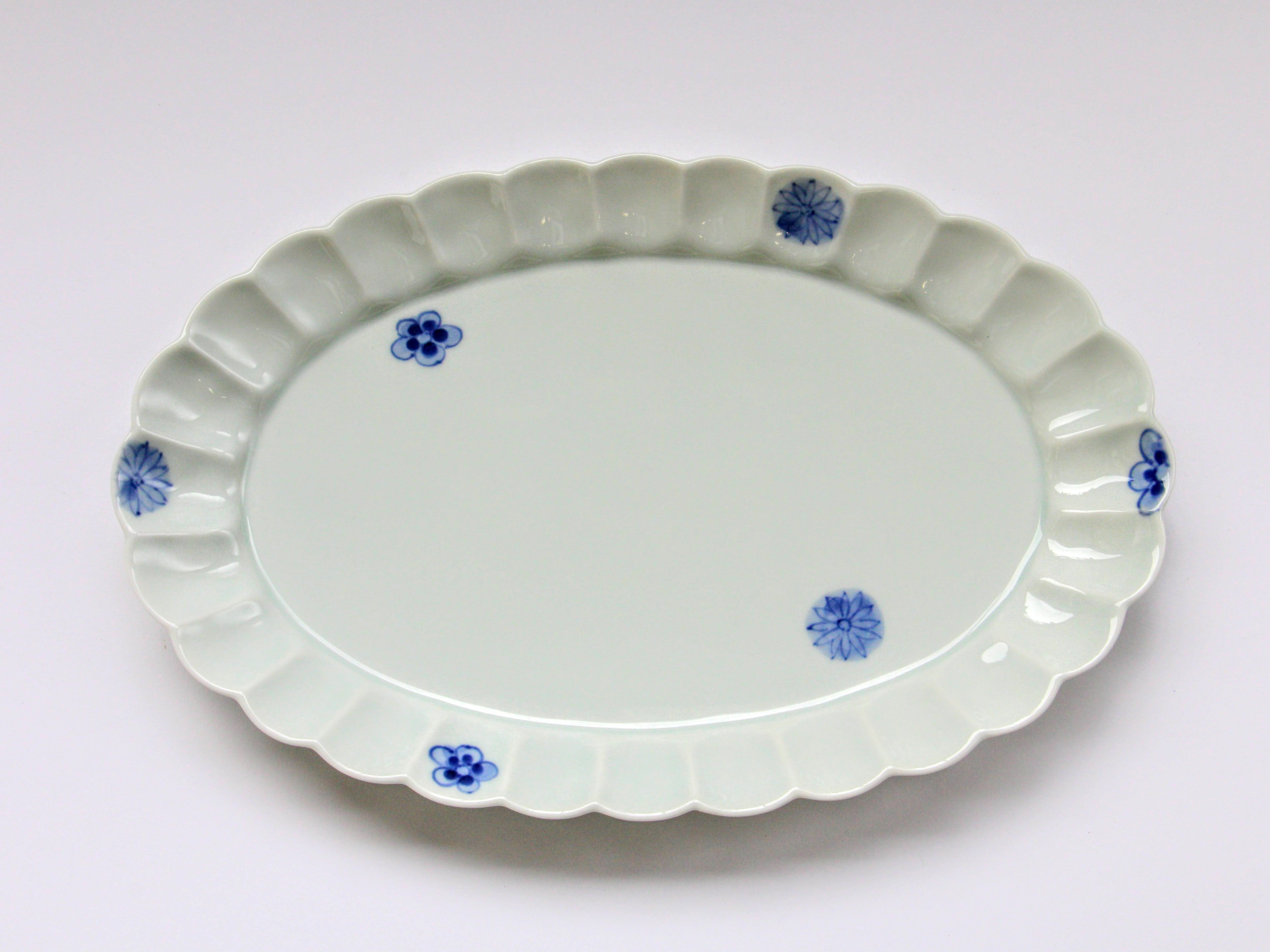 菊割オーバル皿 L 染付小花ちらし【皓洋窯】