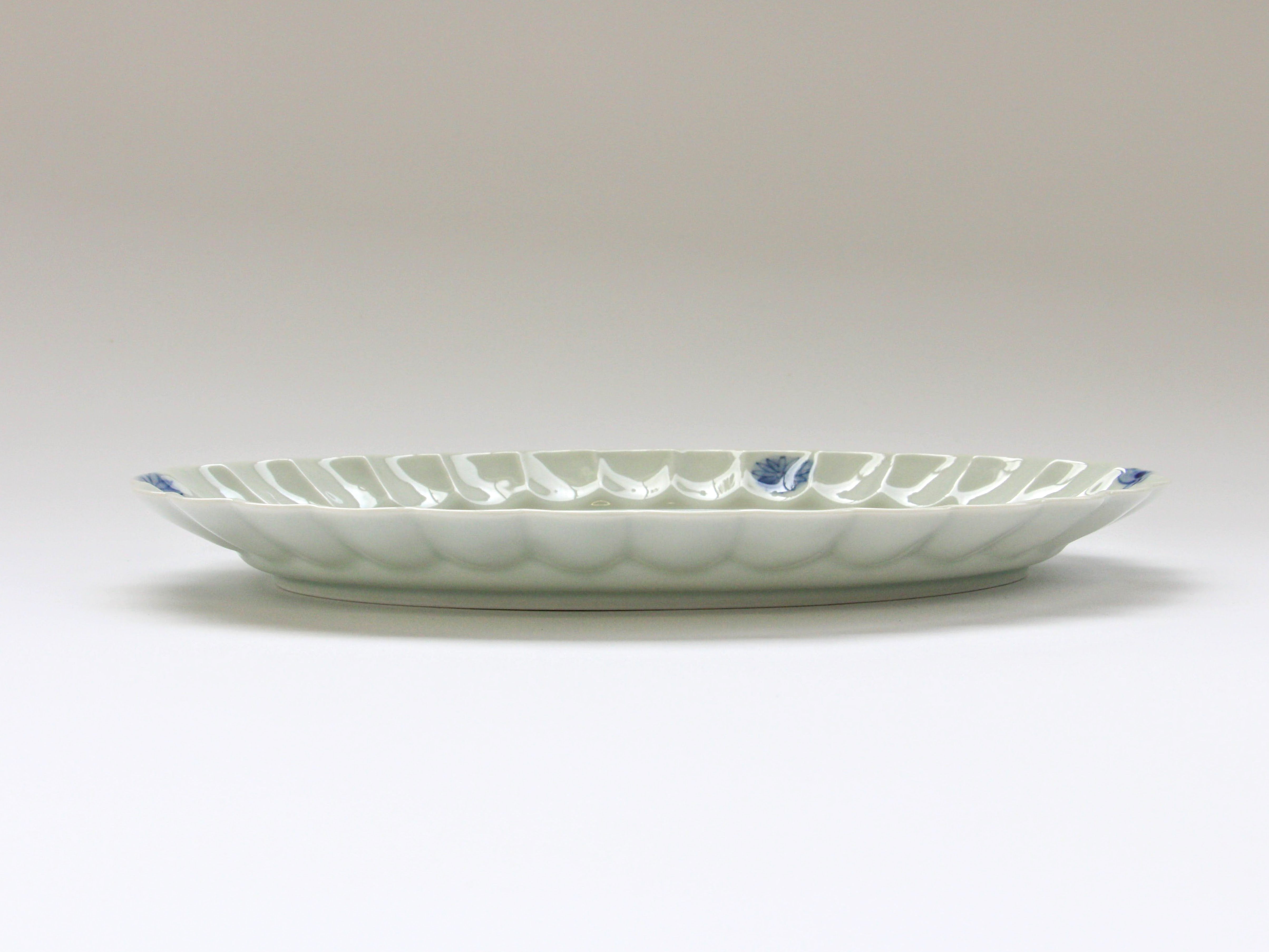 菊割オーバル皿 L 染付小花ちらし【皓洋窯】