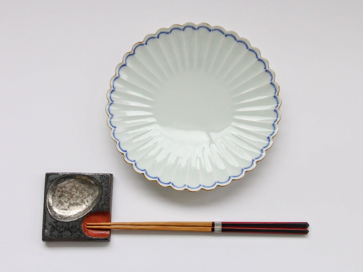 渕サビゴス線18cm菊型皿【梶謙製磁】