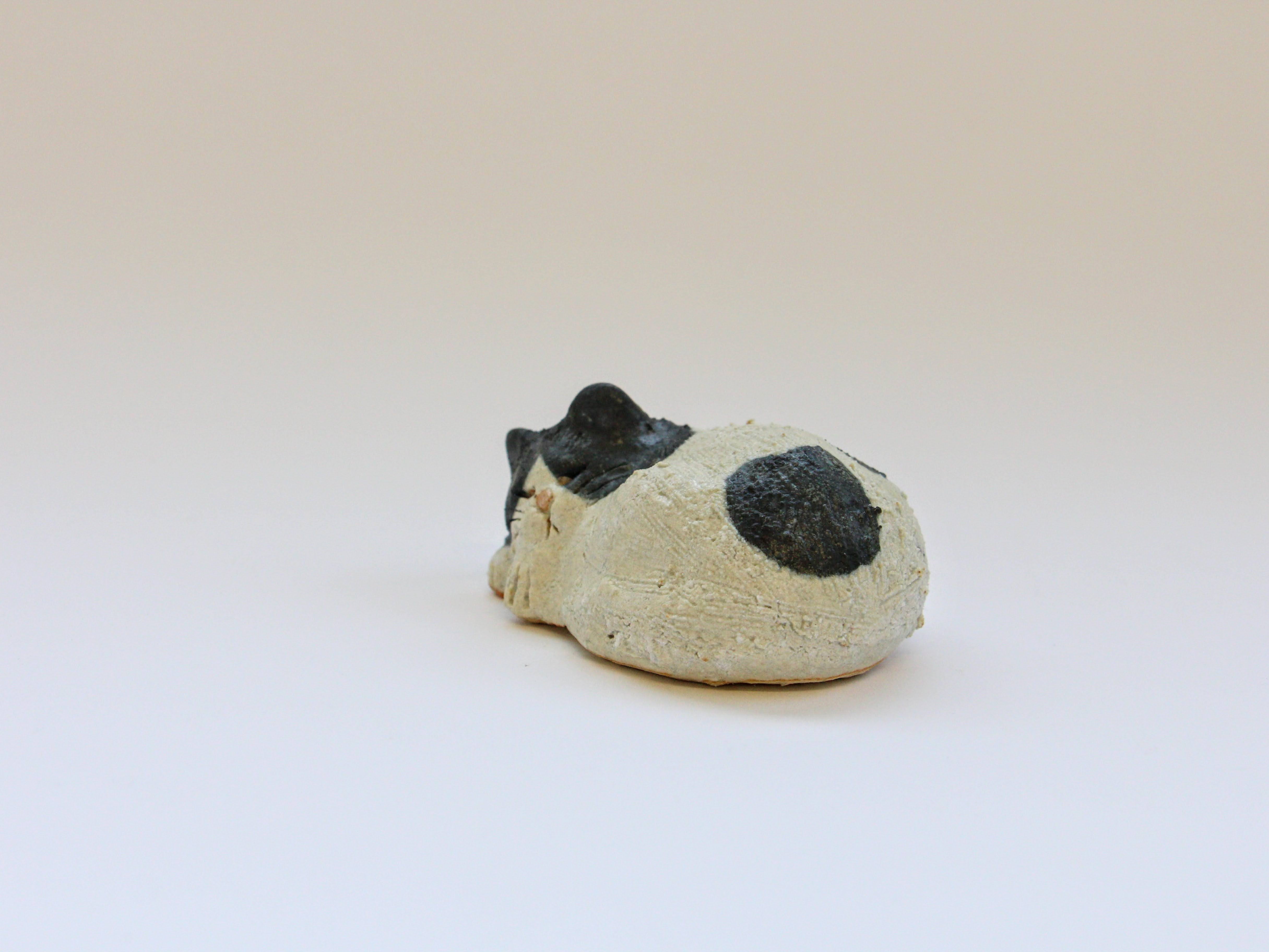 ねむり猫 ブチ【前川幸市】