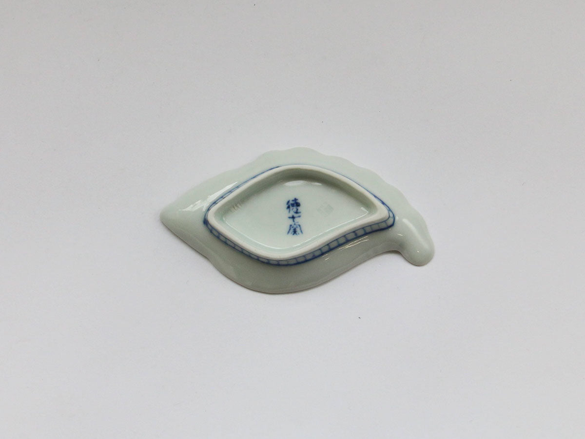 水草貝型手塩皿【徳七窯】