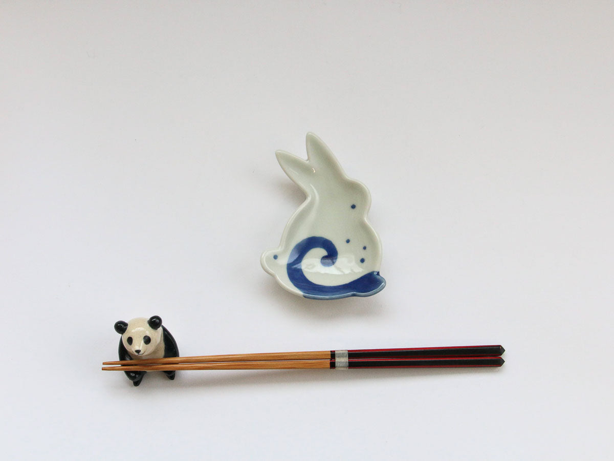 古染波うさぎ豆小皿【伝平窯】