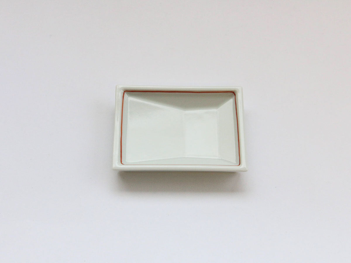 内赤線角菱皿 大【伝平窯】