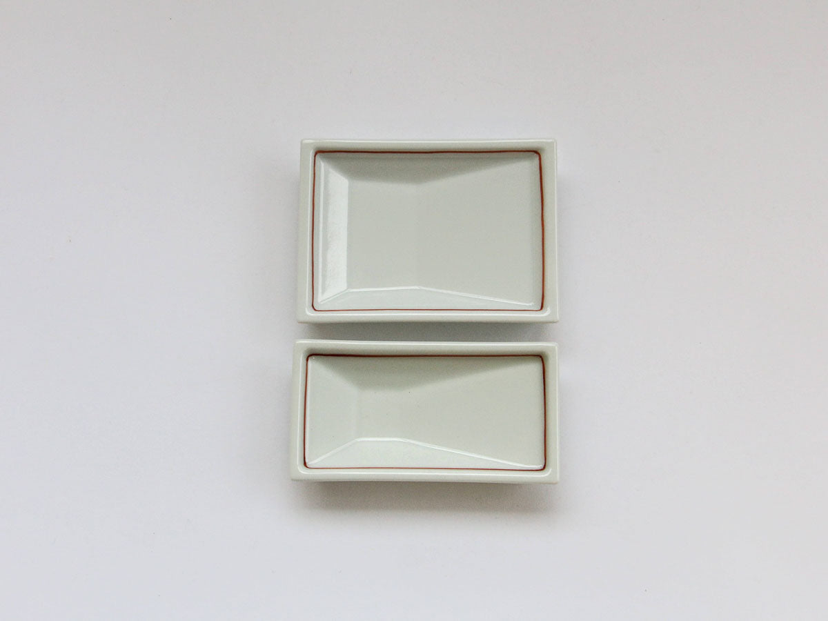 内赤線角菱皿 大【伝平窯】