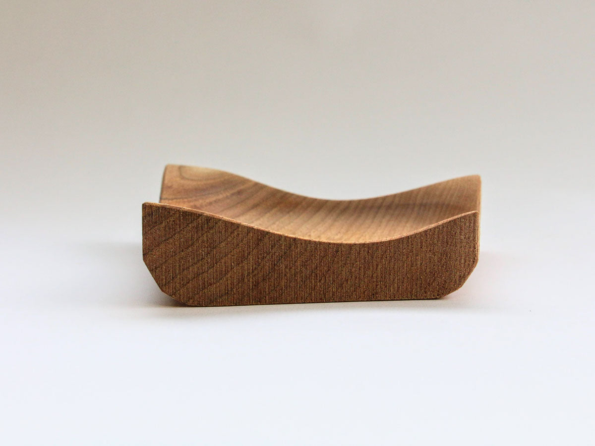 クルミの菱型皿 クリア 中【田口慎介】