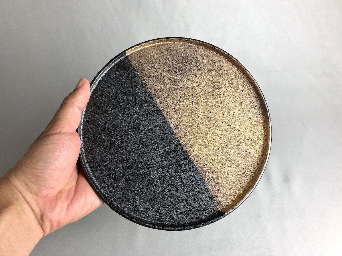 晶半金塗18cm渕付丸皿【陶悦窯】