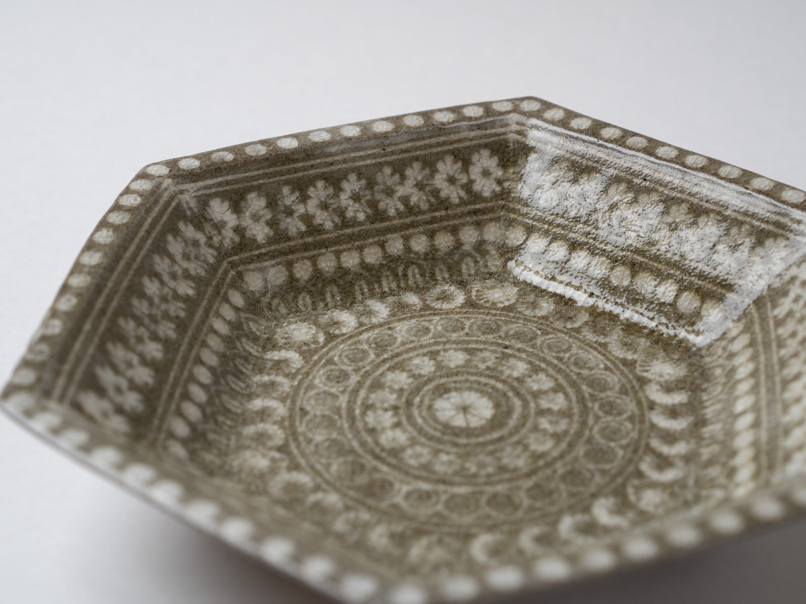 三島手六角鉢【山本英樹】