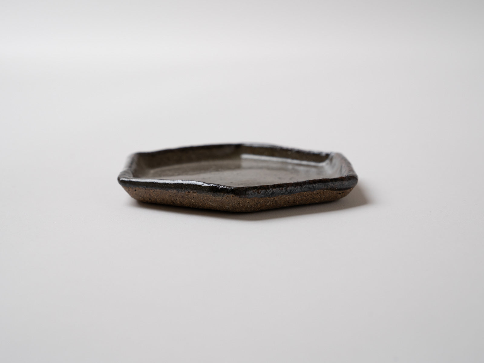 唐津六角小皿【王天家窯】