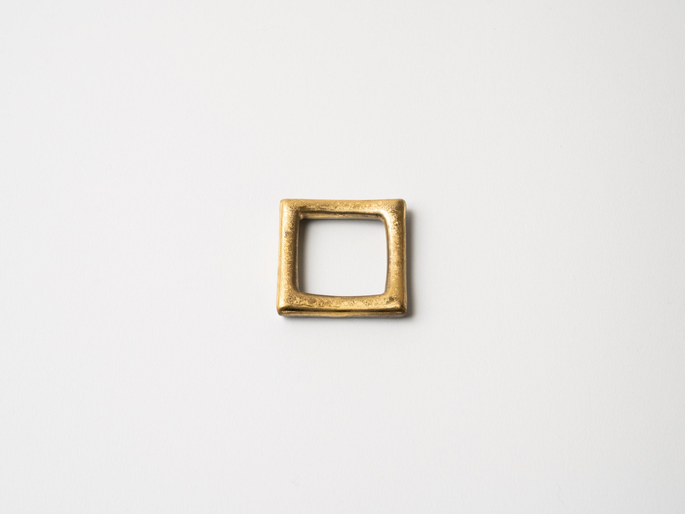 黒柚子金塗り市松箸置【陶悦窯】