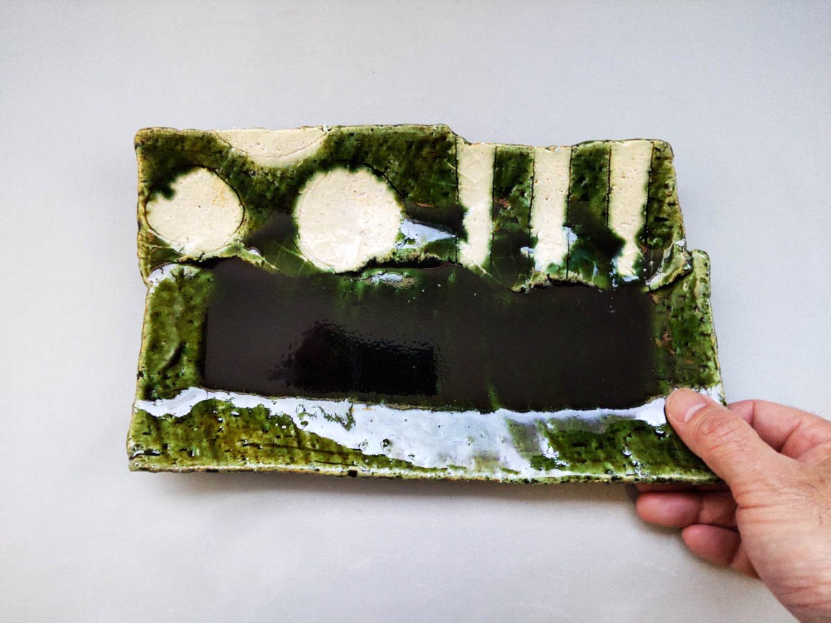 織部丸紋ストライプ焼物皿【山本一仁】