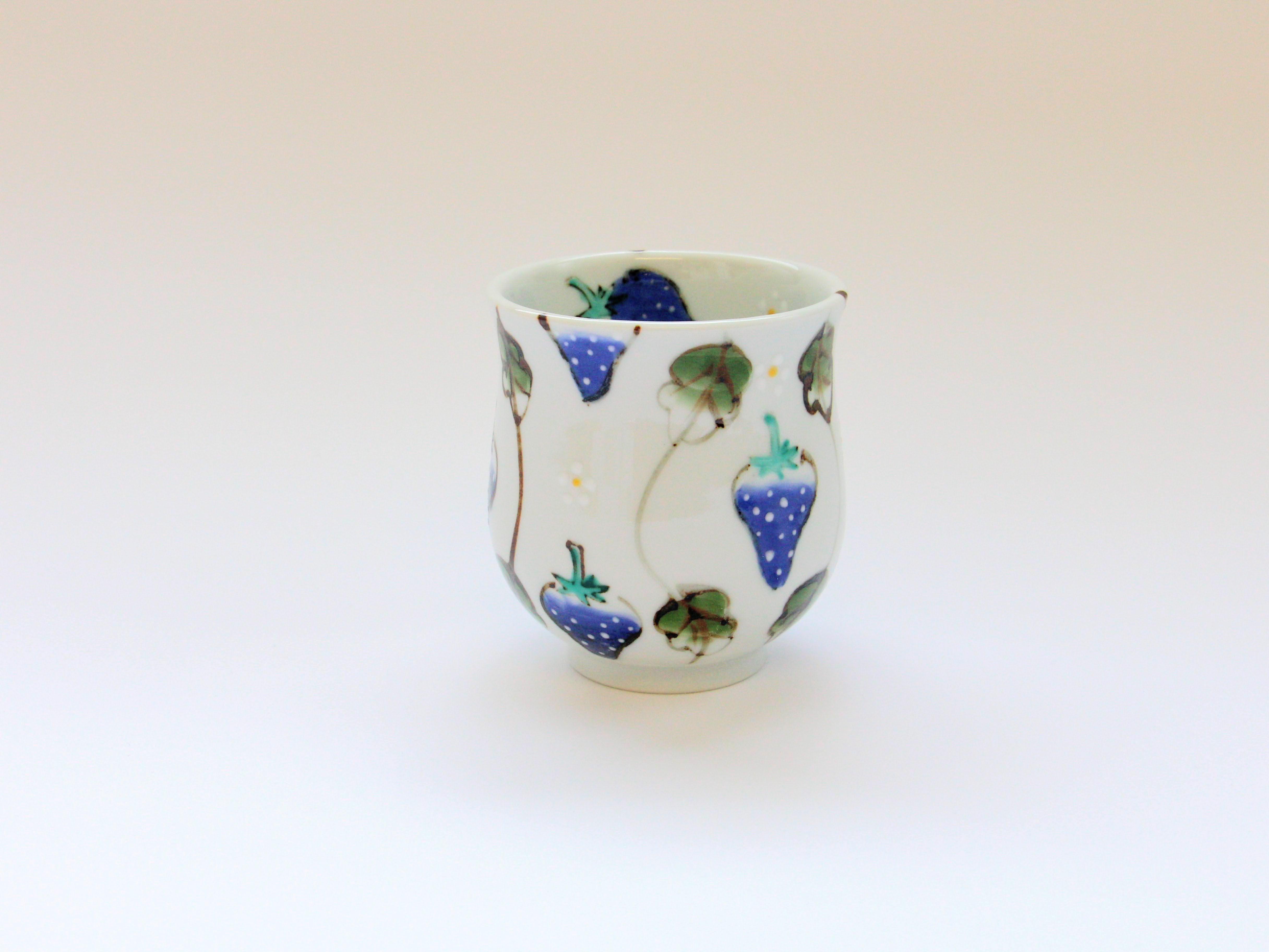 水彩苺湯呑 大【徳七窯】