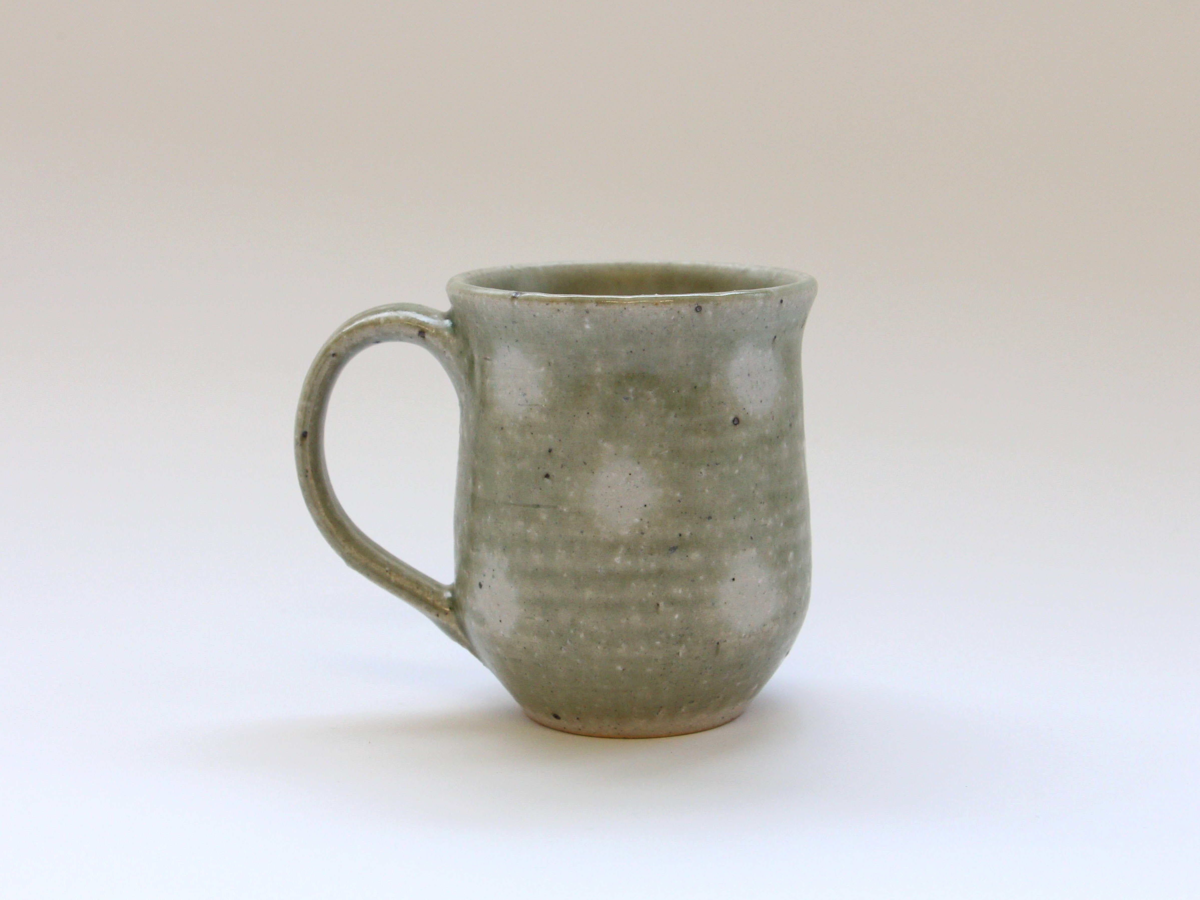 灰釉ドットマグカップ【大友辰雄】