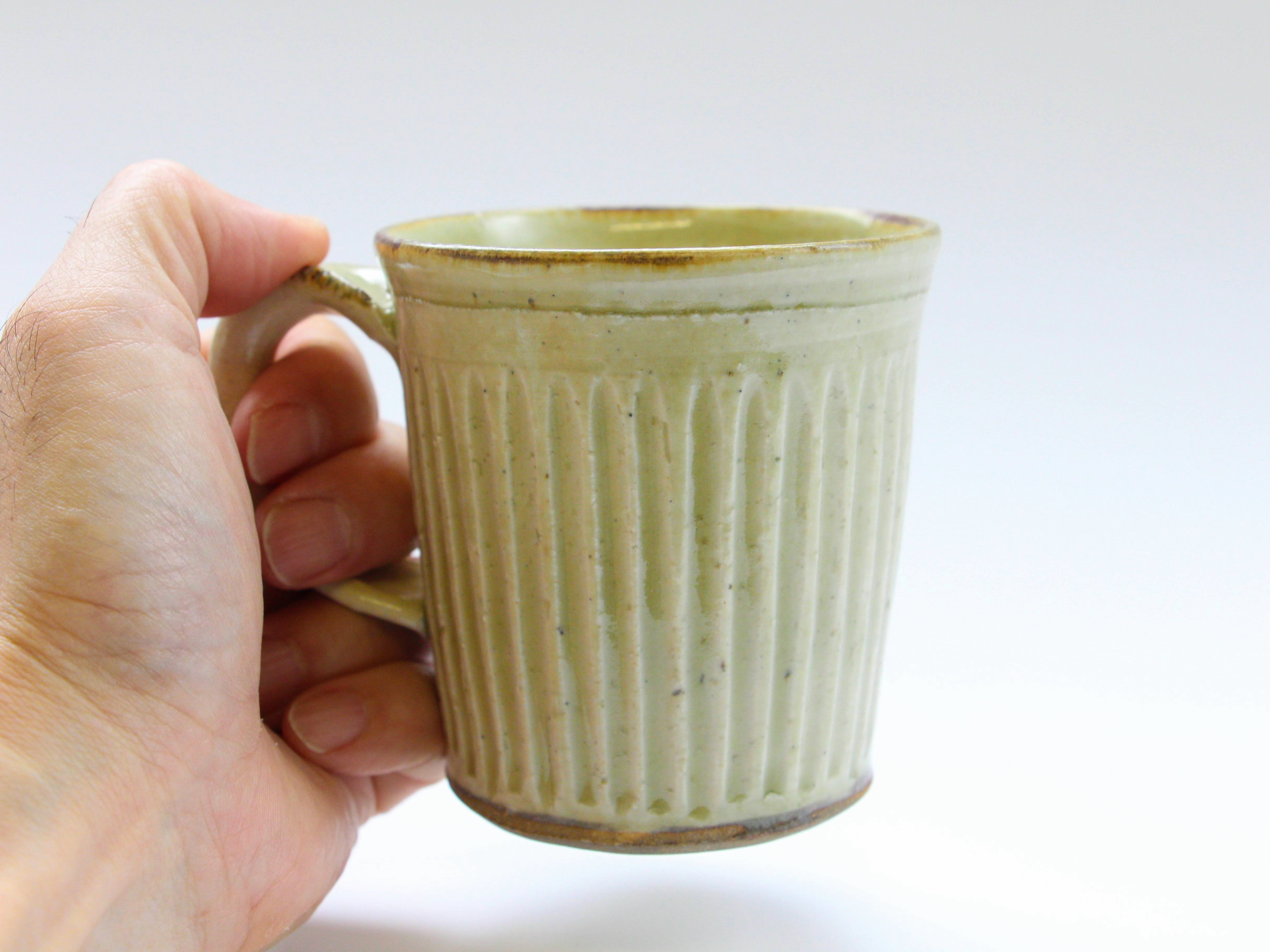 灰釉しのぎマグ【加藤淳】