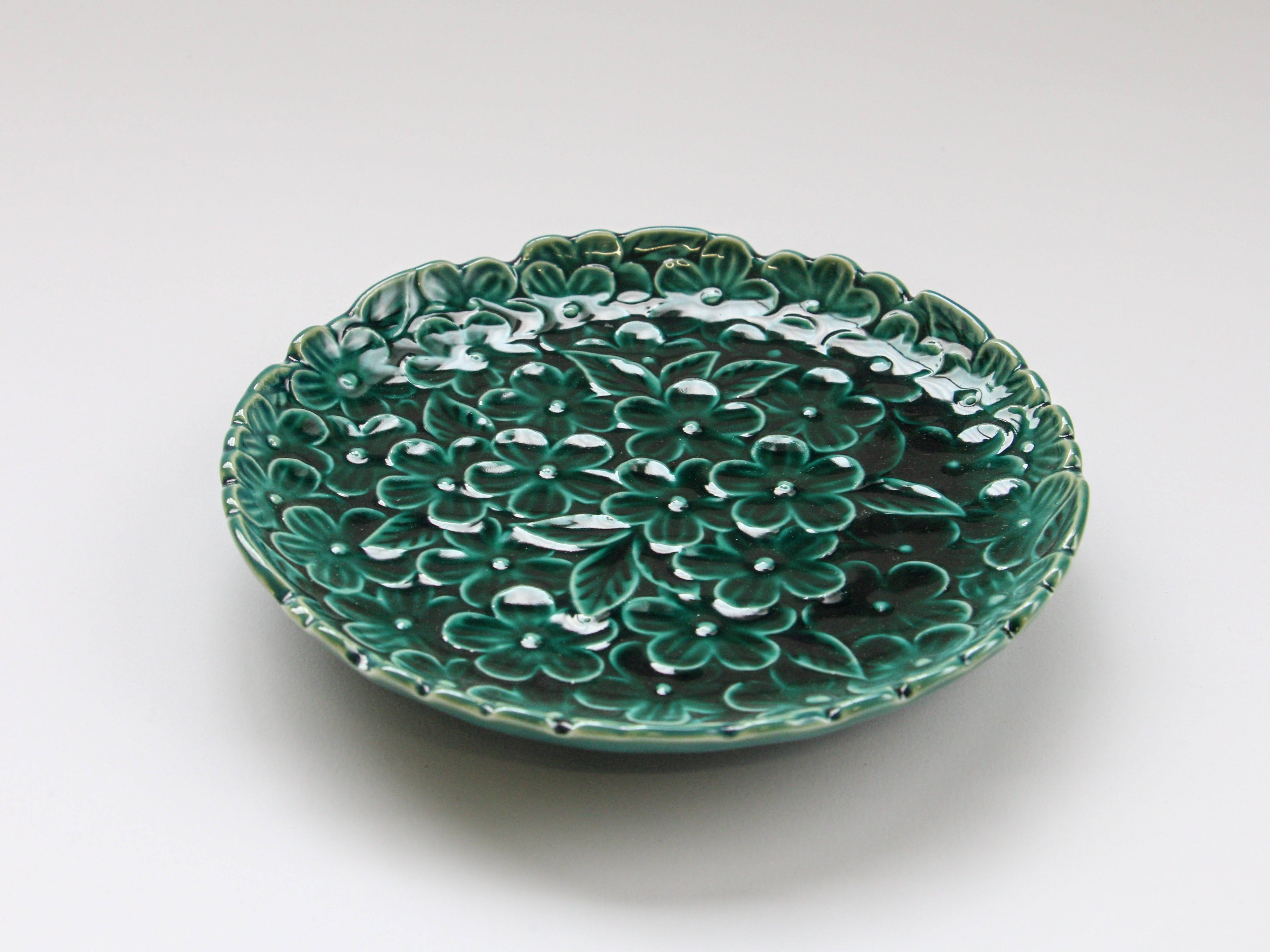 濃緑釉花ちらしフルーツ皿【梶謙製磁】