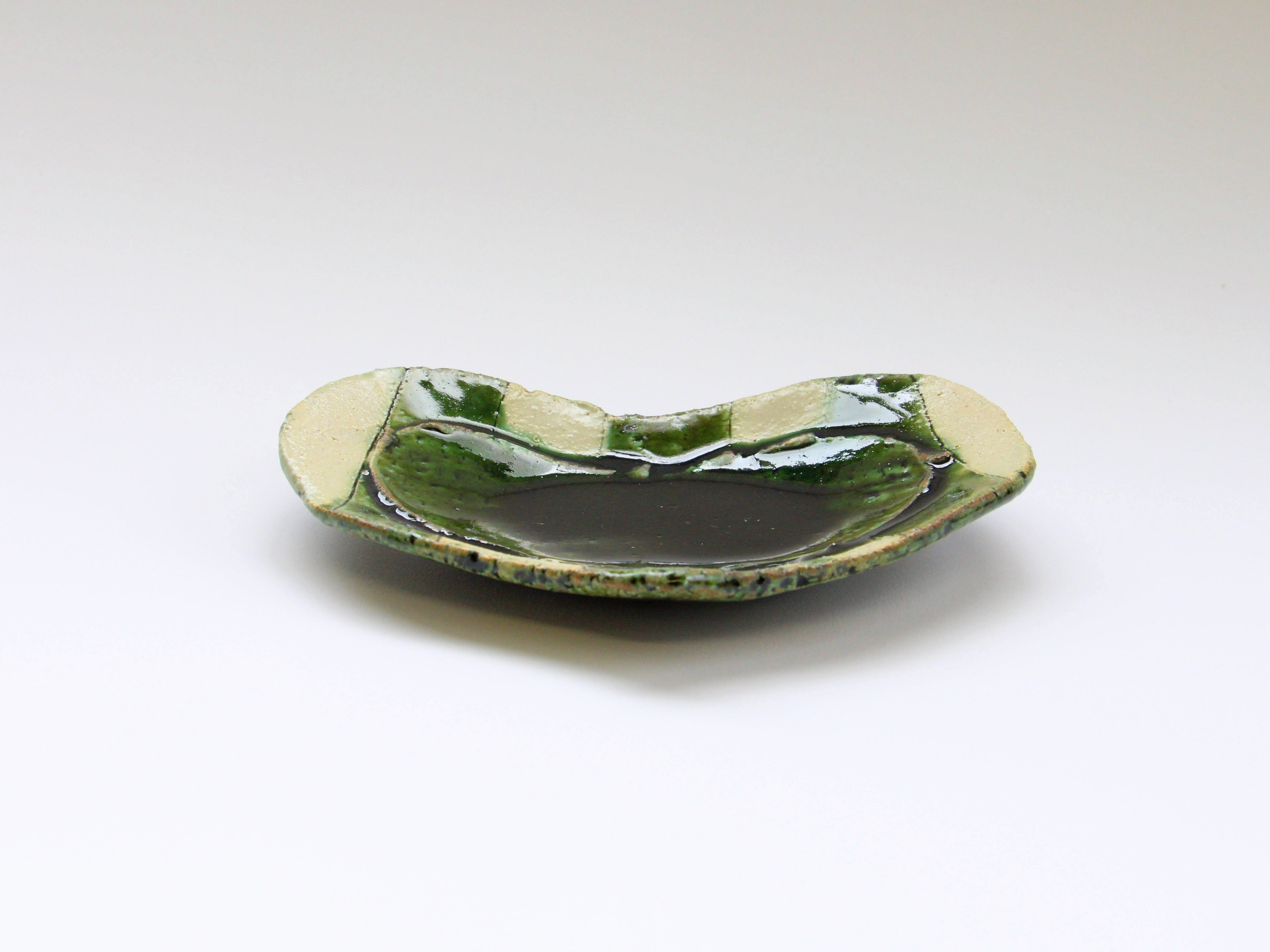 織部ストライプハート皿 小【山本一仁】