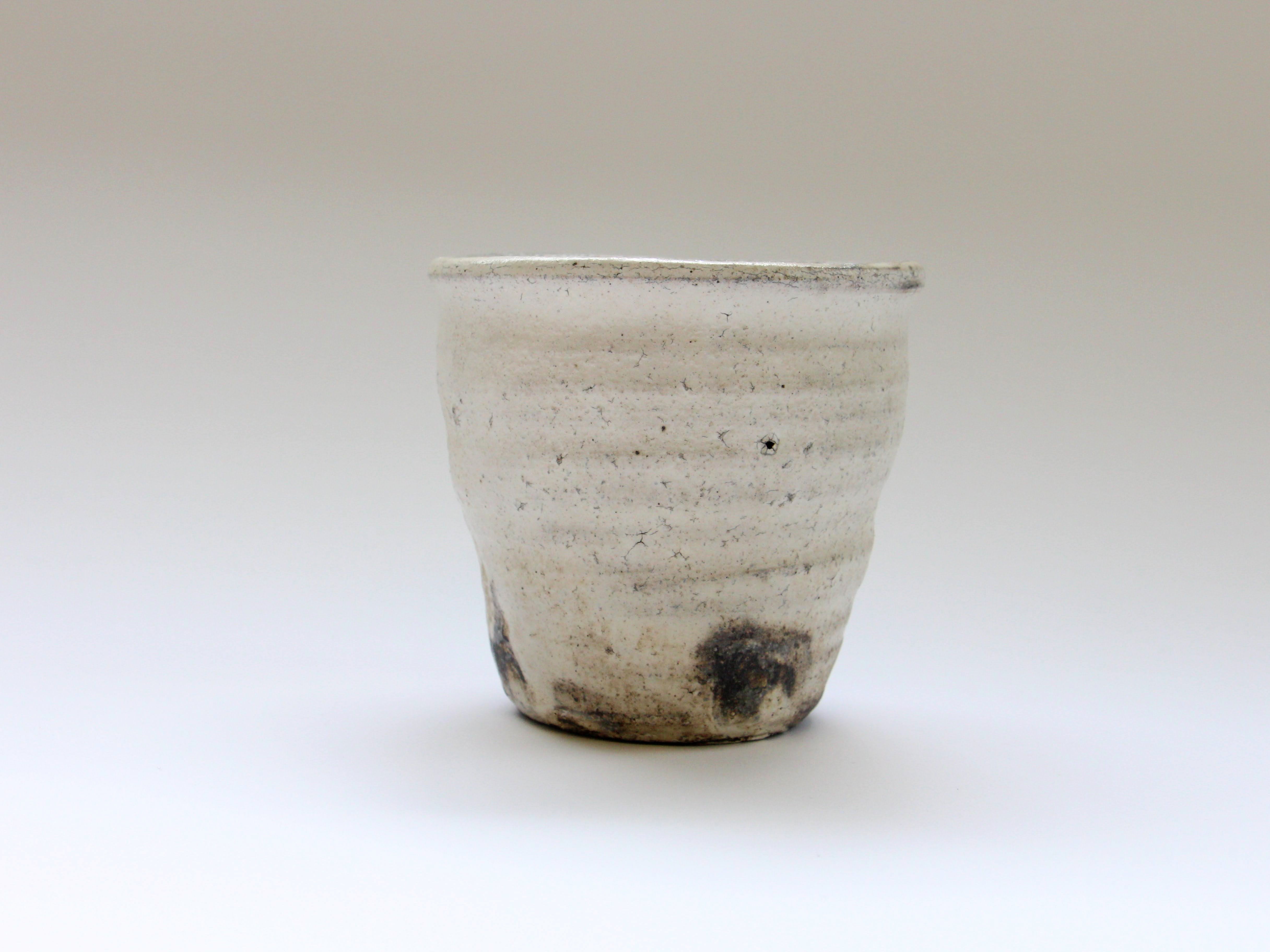 粉引灰釉焼酎カップ【奥田誠二】