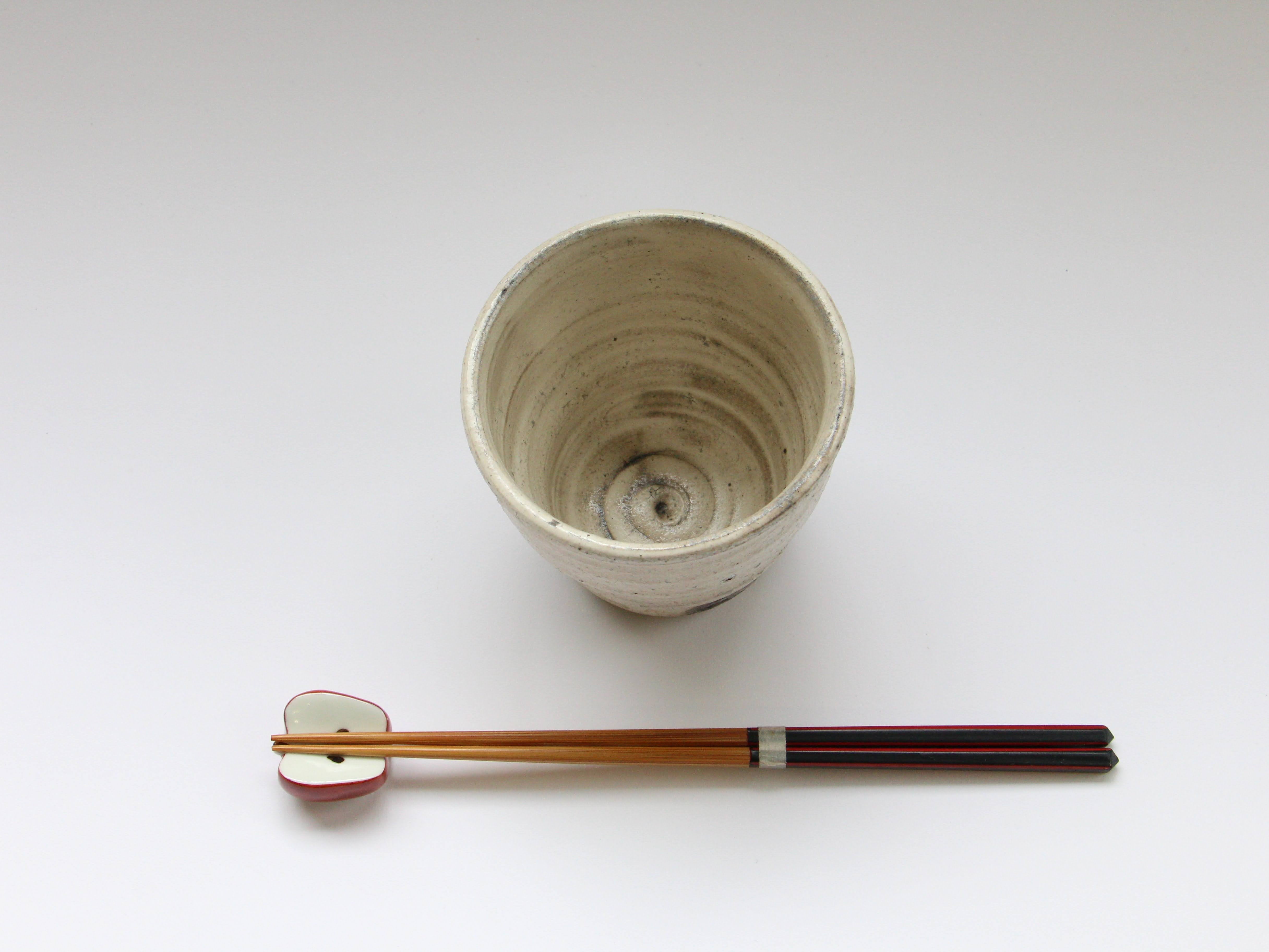 粉引灰釉焼酎カップ【奥田誠二】