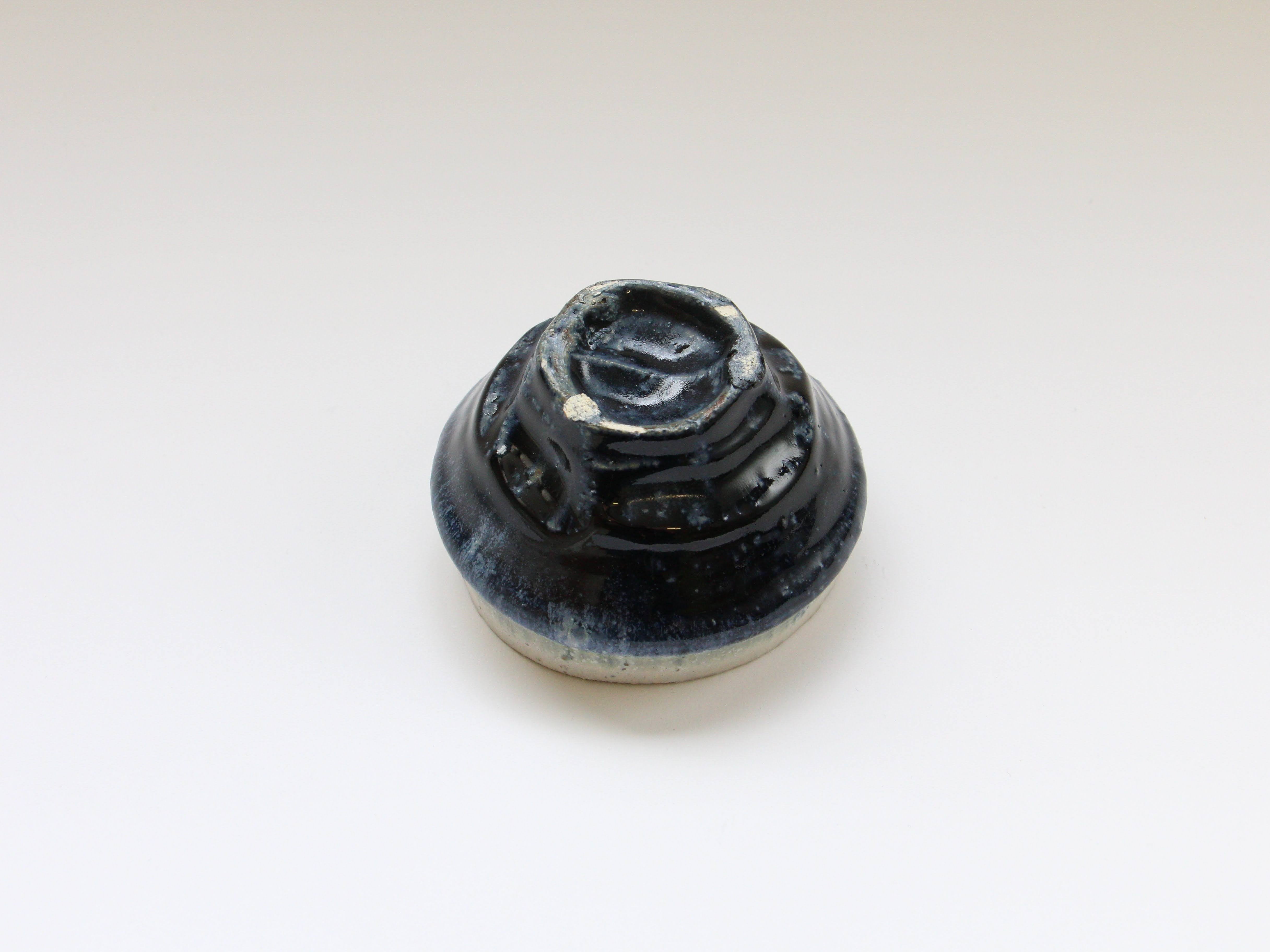 藍釉白マット胴絞り汲出 小【山本一仁】