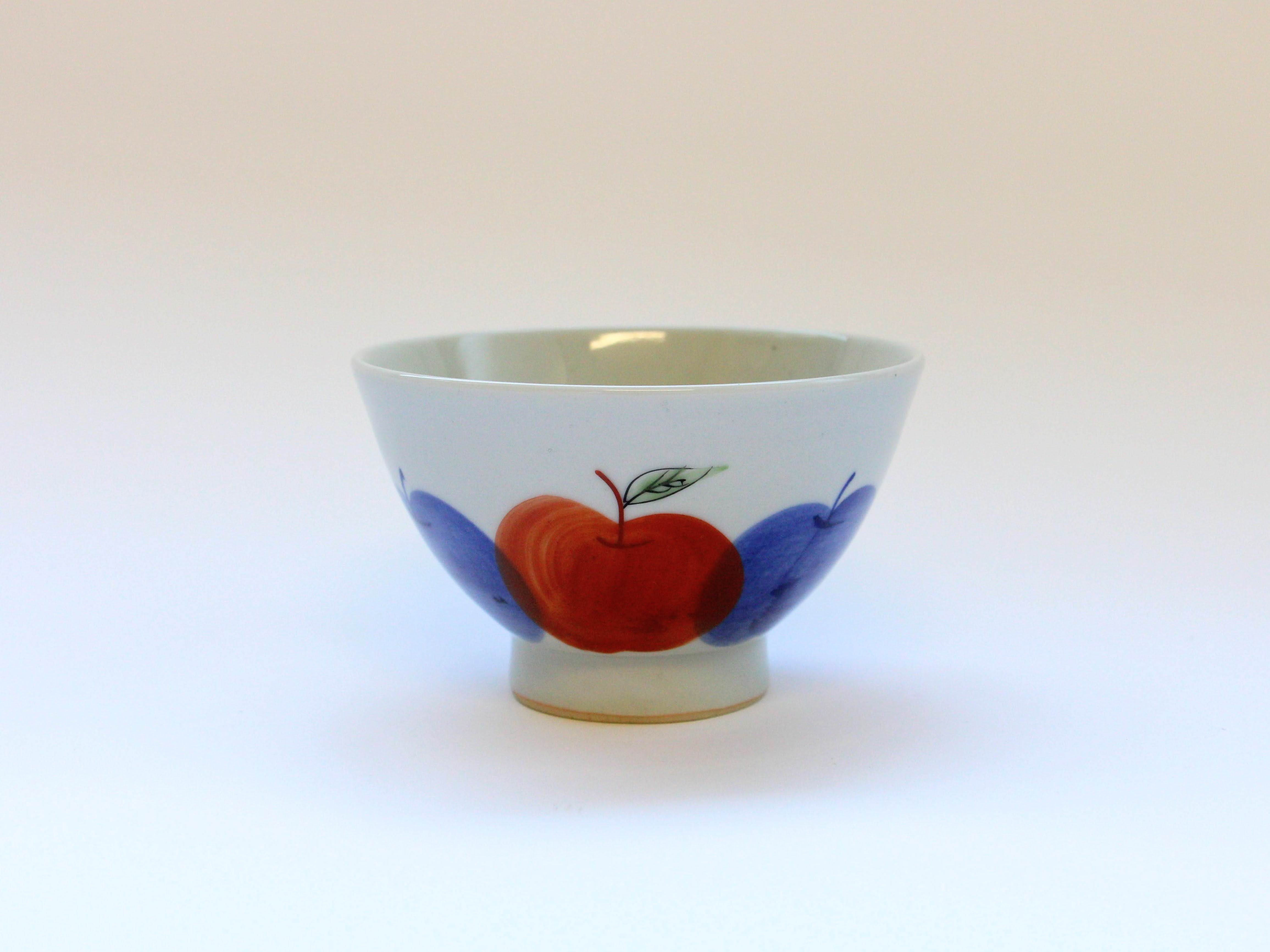 りんご飯碗 赤【敏彩窯】