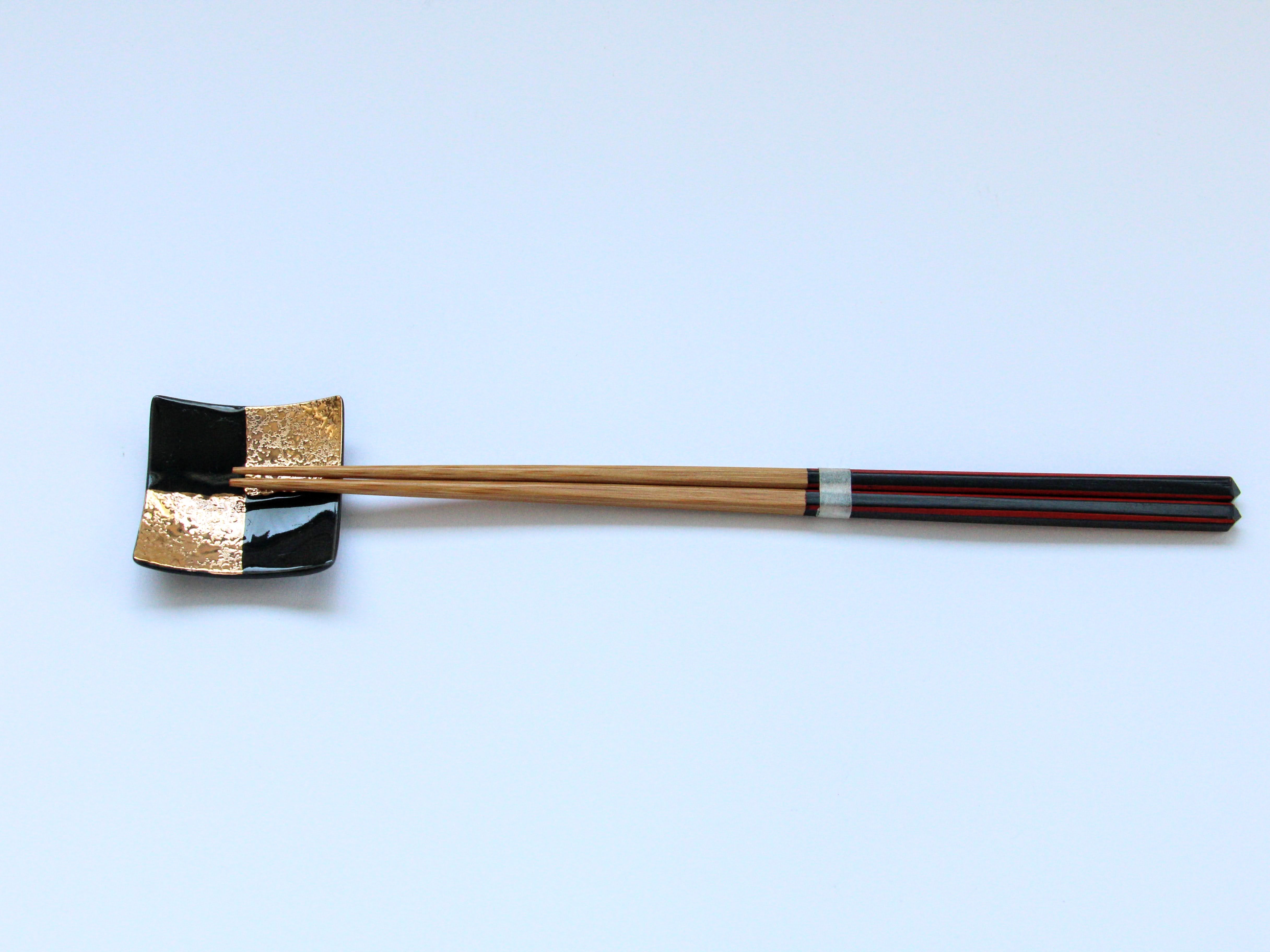 市松柄反正角 小 黒金【聖陶苑】