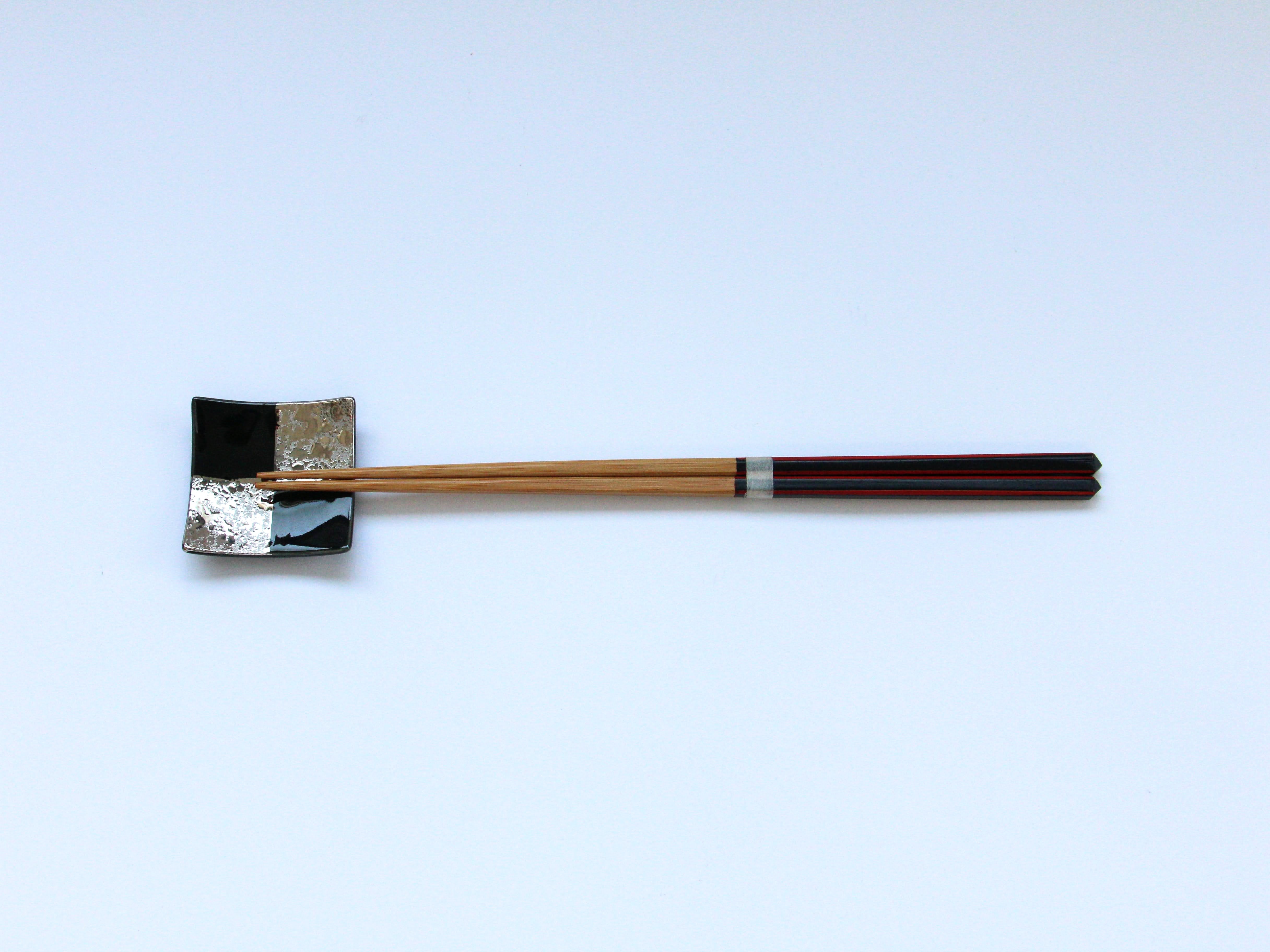 市松柄反正角 小 黒銀【聖陶苑】