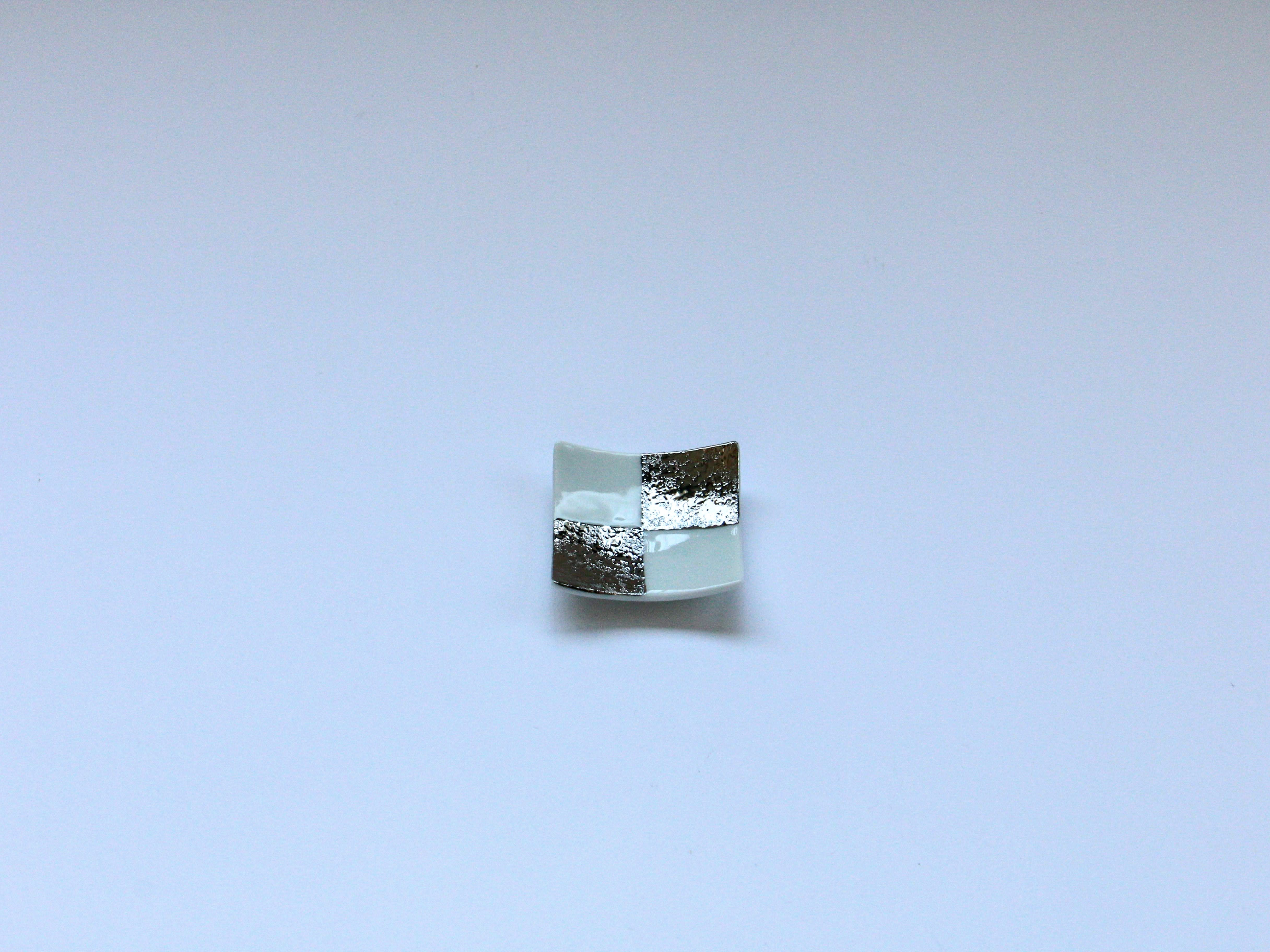 市松柄反正角 小 白銀【聖陶苑】