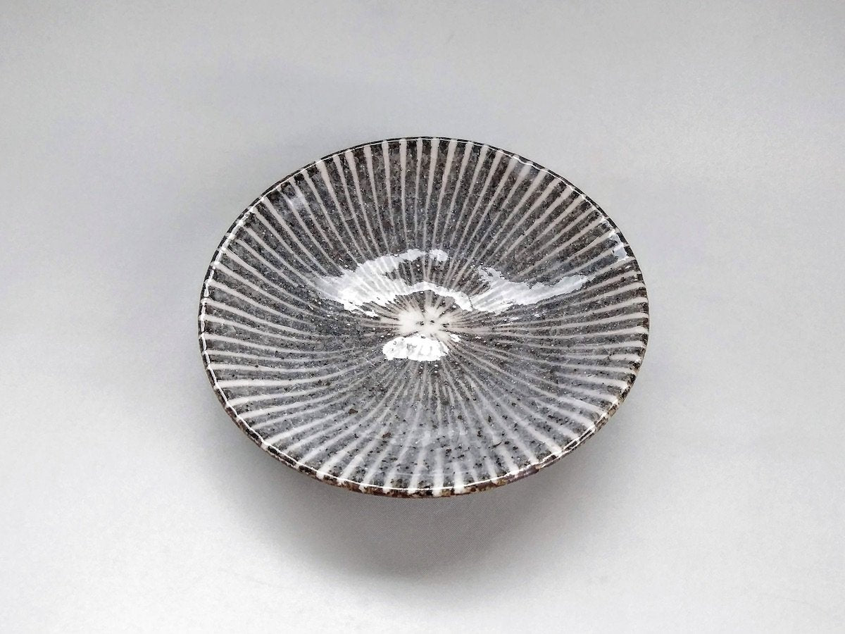 鼠志野十草5寸皿【三浦繁久】