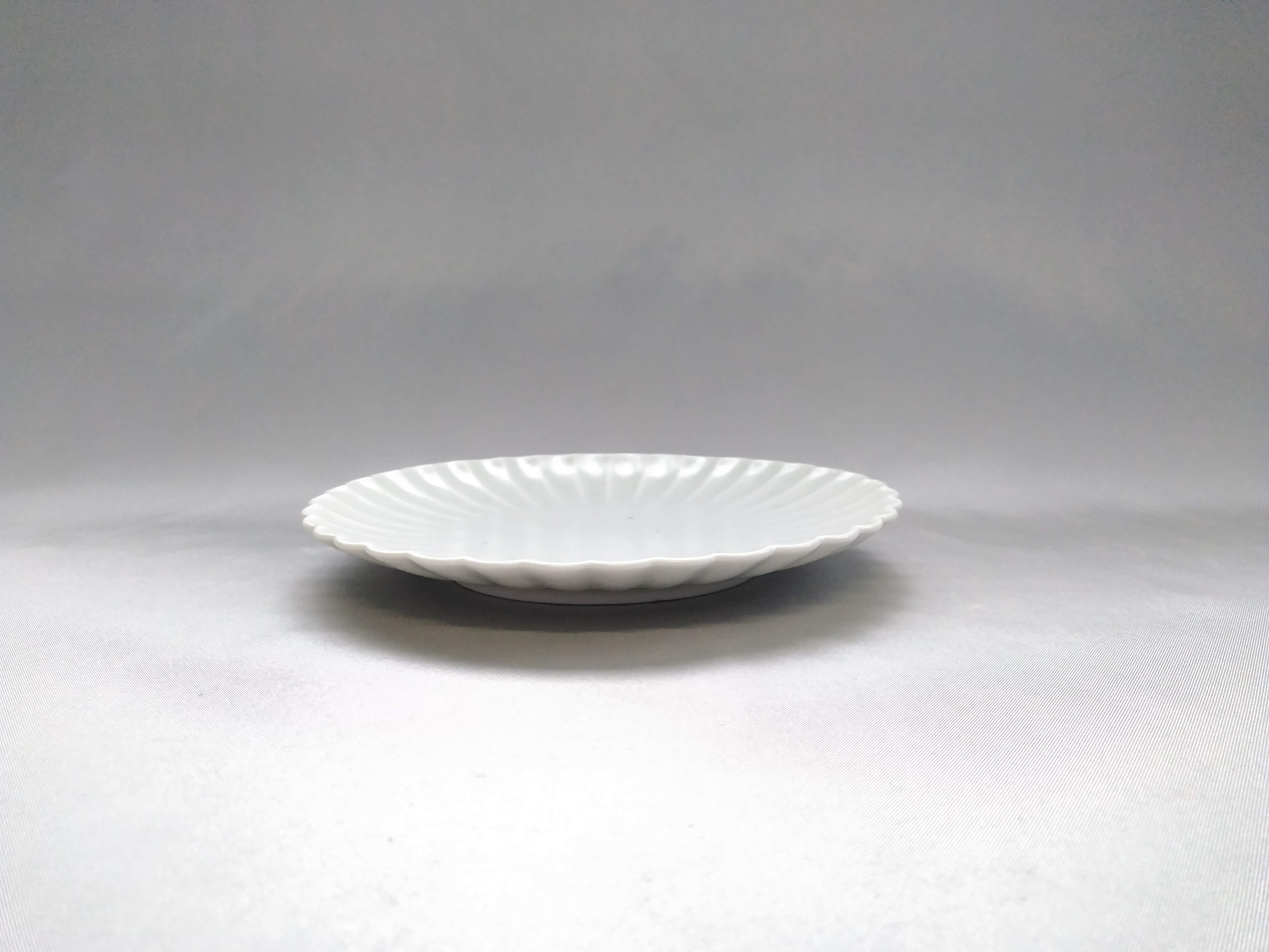 緑白磁菊割16cm皿【やま平窯】