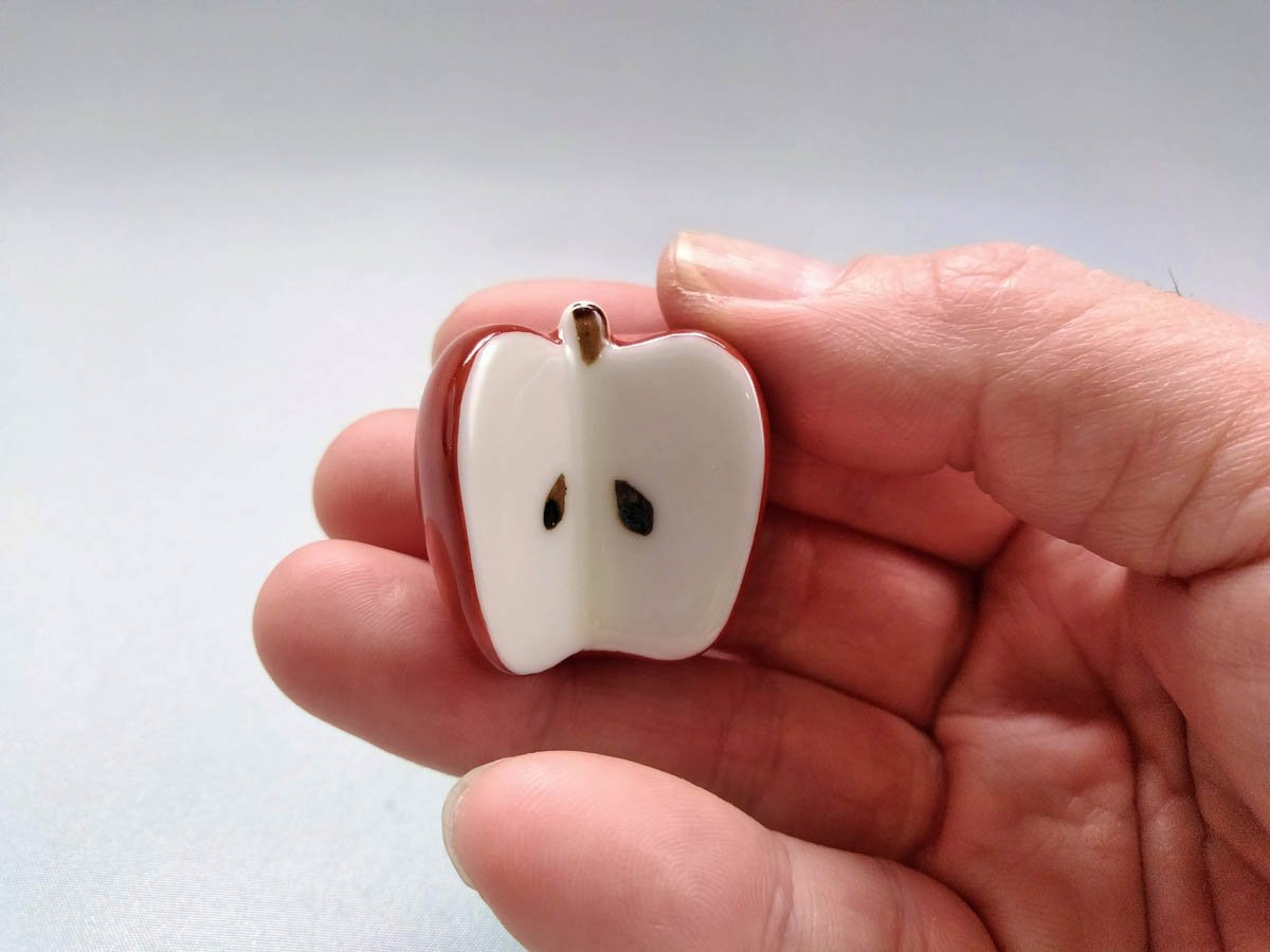 錦りんご箸置き 赤【皓洋窯】