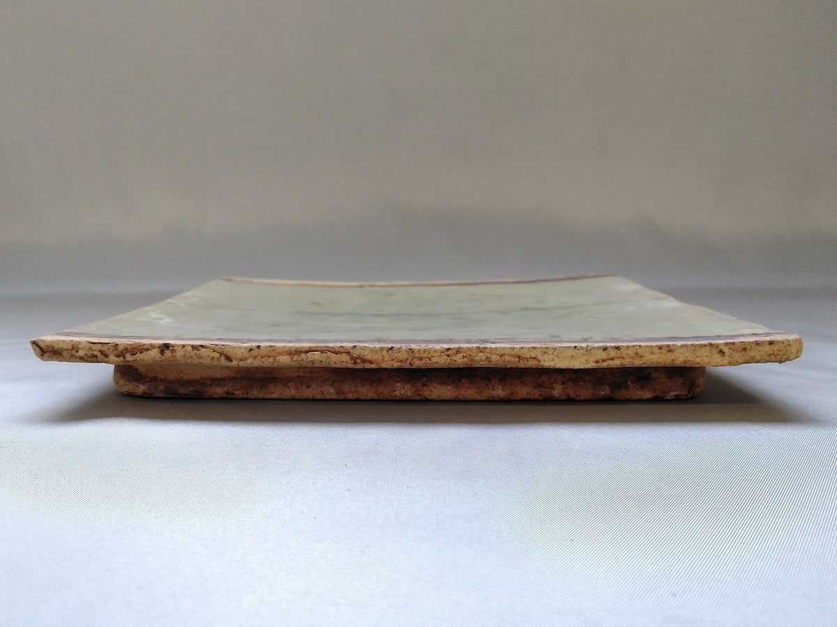 灰釉線彫7寸角板皿【加藤祥孝】