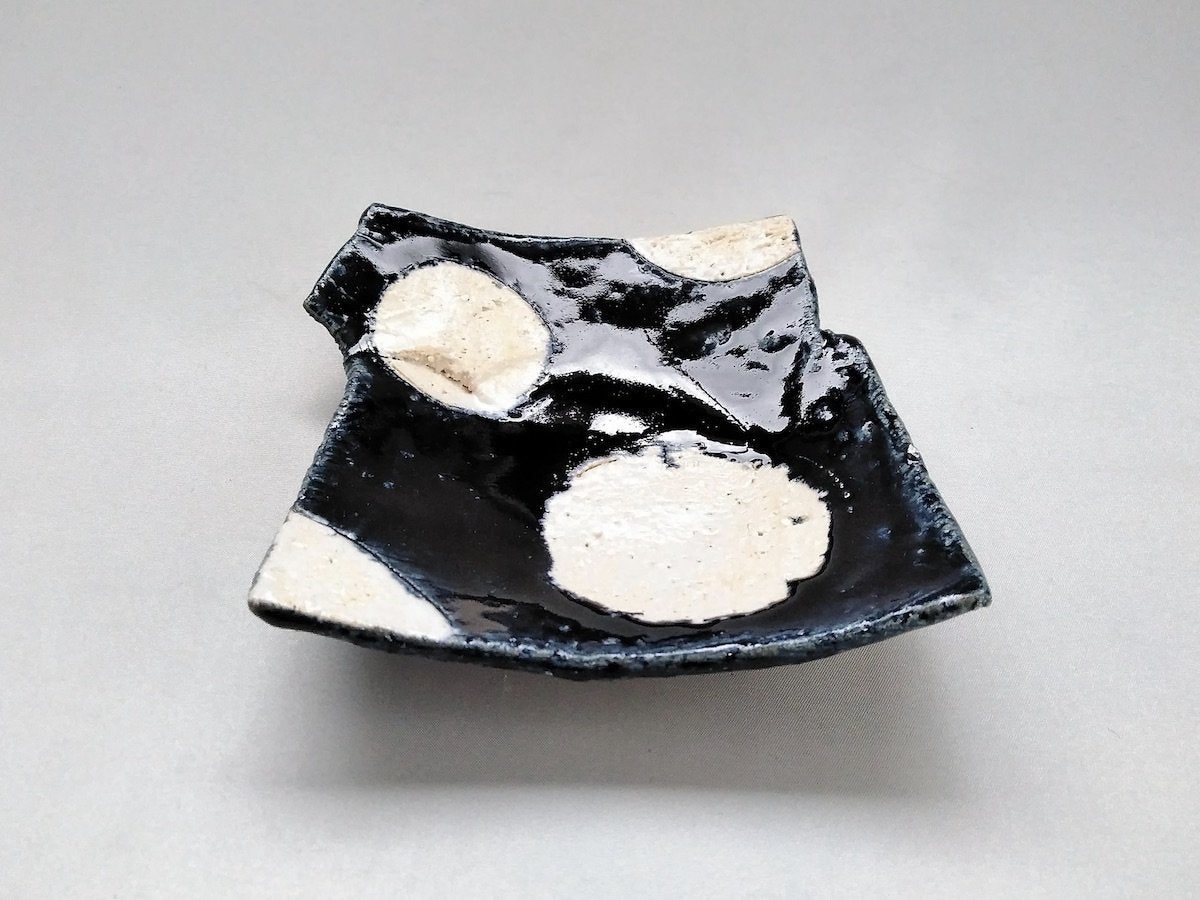 藍釉丸紋貼合角小皿【山本一仁】