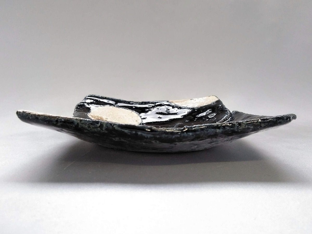 藍釉丸紋貼合角取皿【山本一仁】