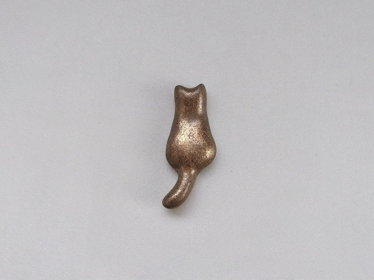 金泥釉箸置きねこ【喜鶴製陶】