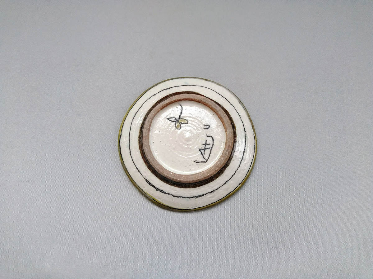 丸小皿 赤ドット 花と葉【加藤淳】