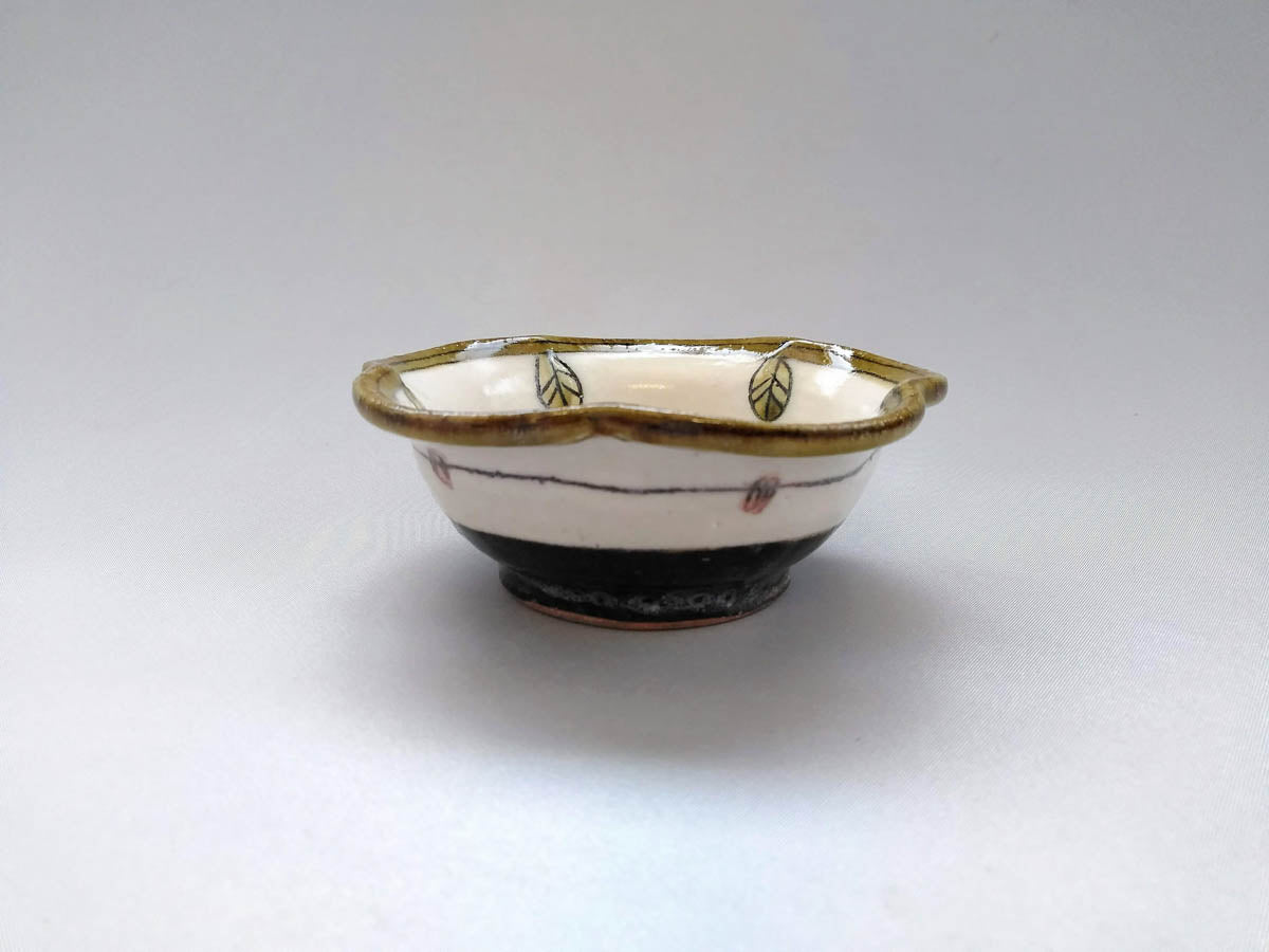 輪花小鉢 赤ドット 花と葉【加藤淳】