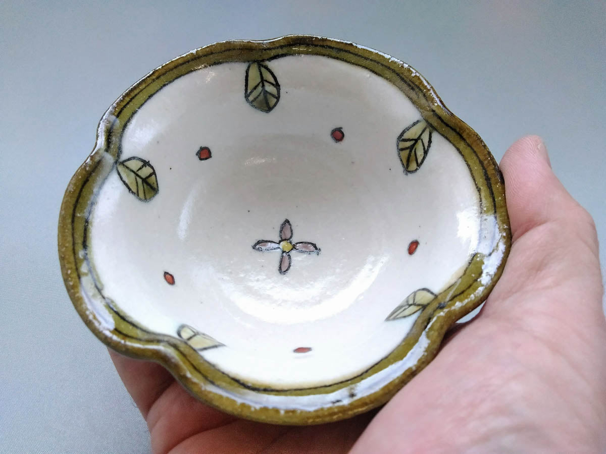 輪花小鉢 赤ドット 花と葉【加藤淳】