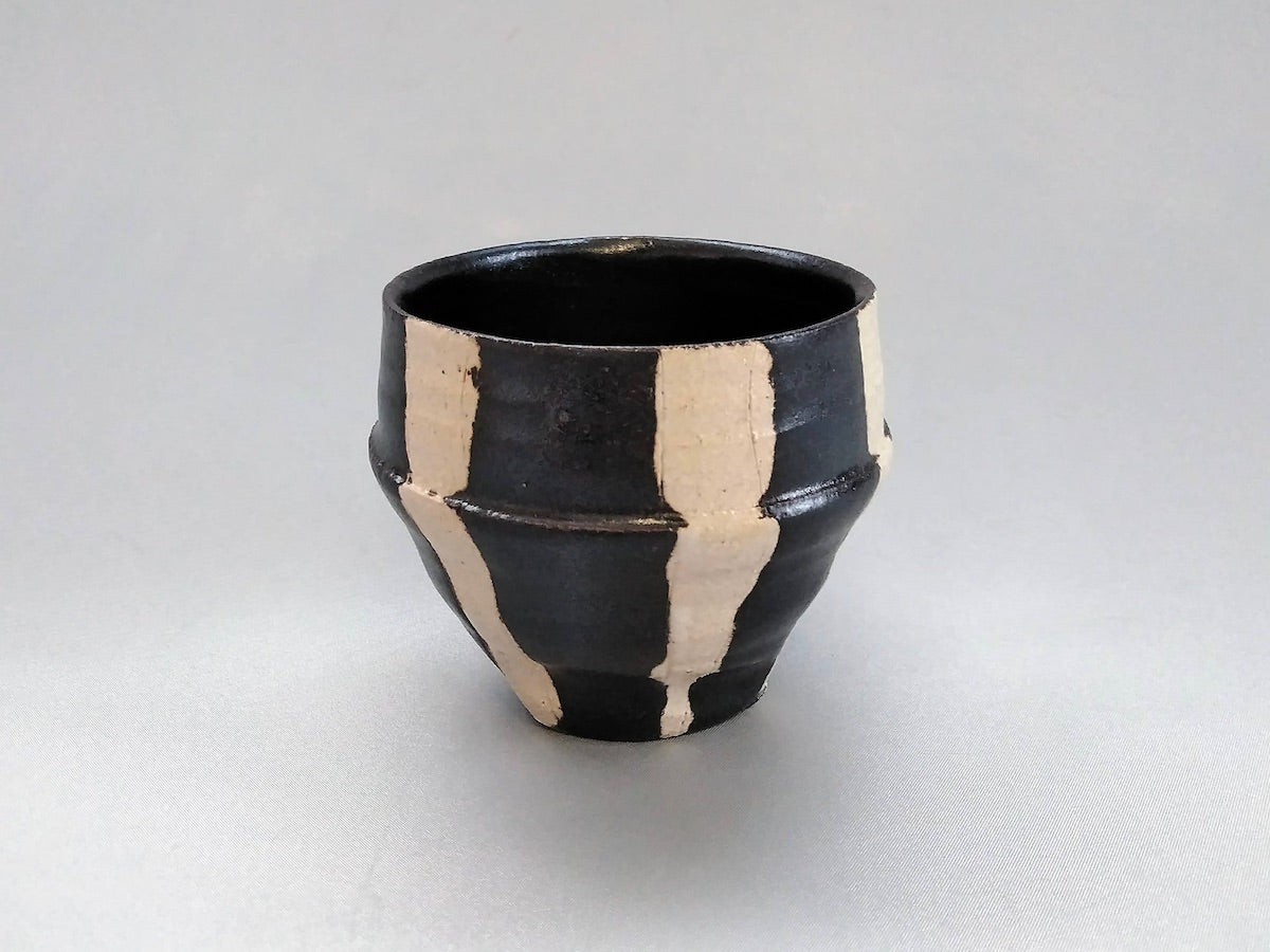 黒釉ストライプ胴絞り汲出【山本一仁】