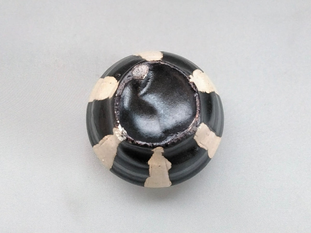 黒釉ストライプ胴絞り汲出【山本一仁】