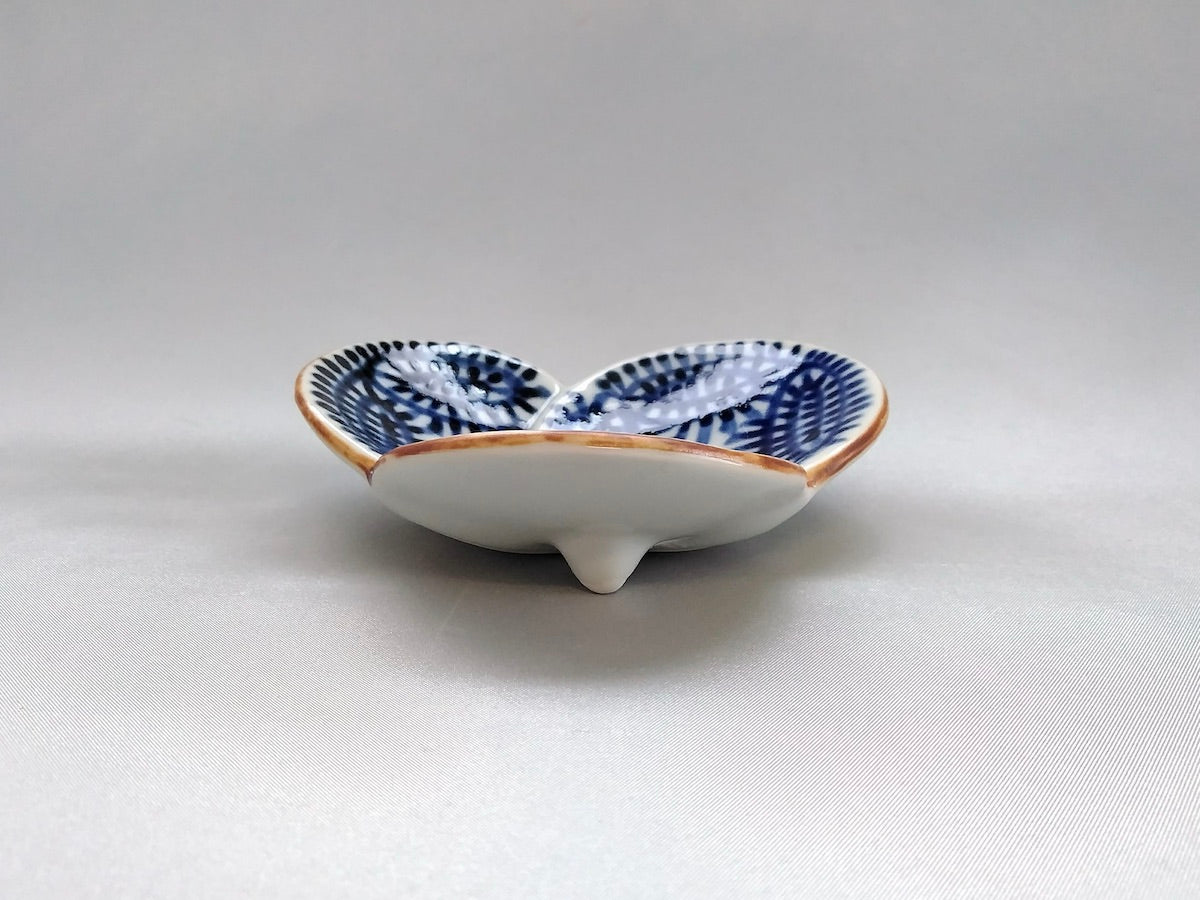 染付たこ唐草三つ足皿【寿千窯】