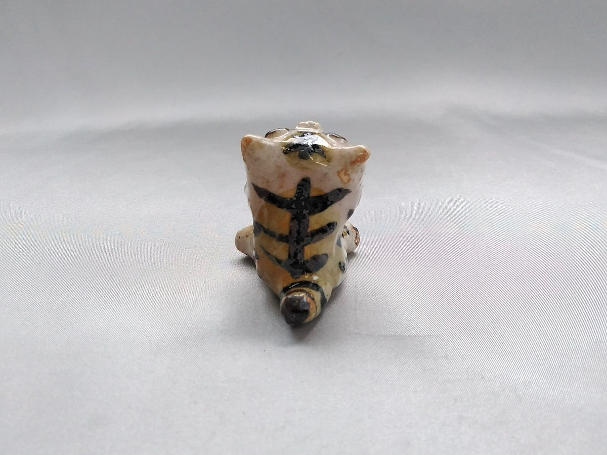 ミニネコおきものお座り【佐藤大士】